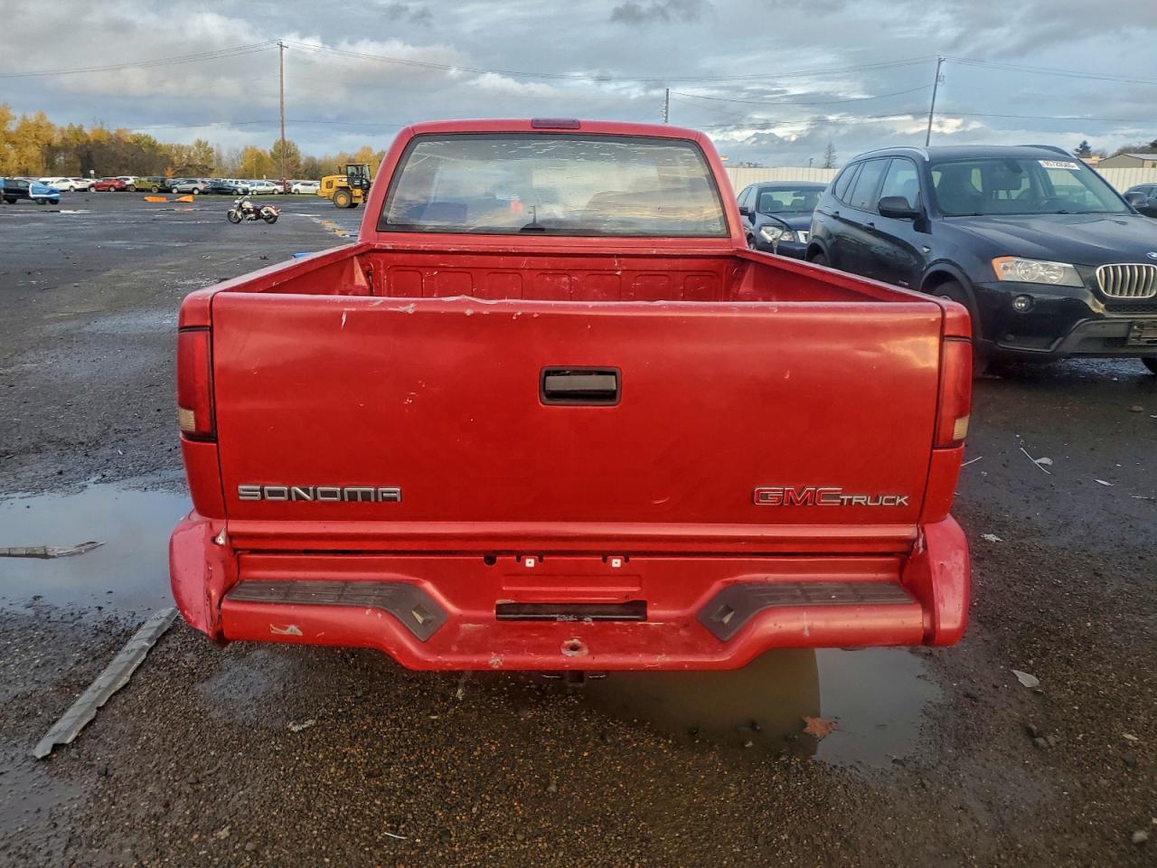 1996 Gmc Sonoma Red vin: 1GTCS1941T8503318