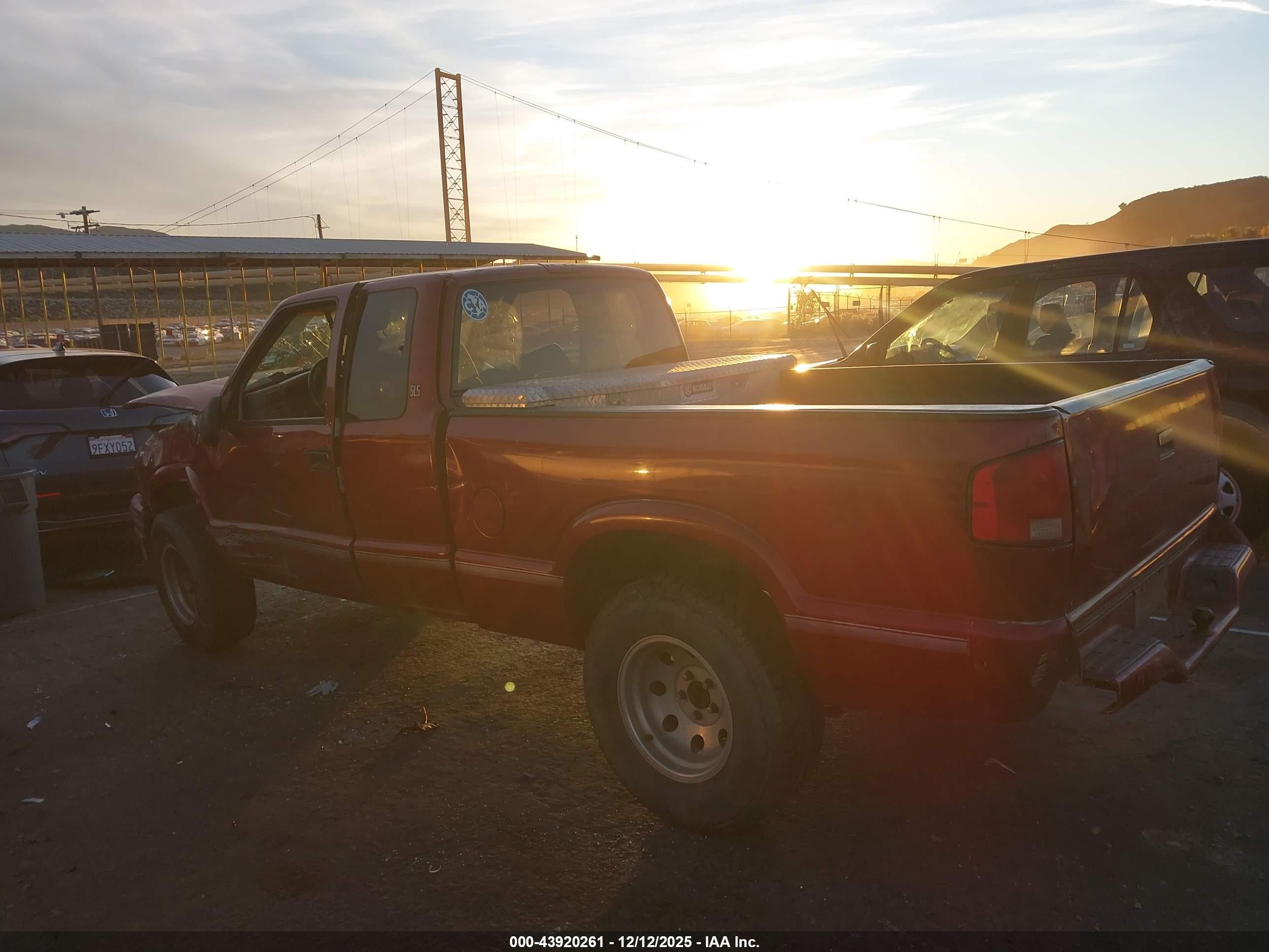 1996 Gmc Sonoma   Red vin: 1GTCS1944T8527354