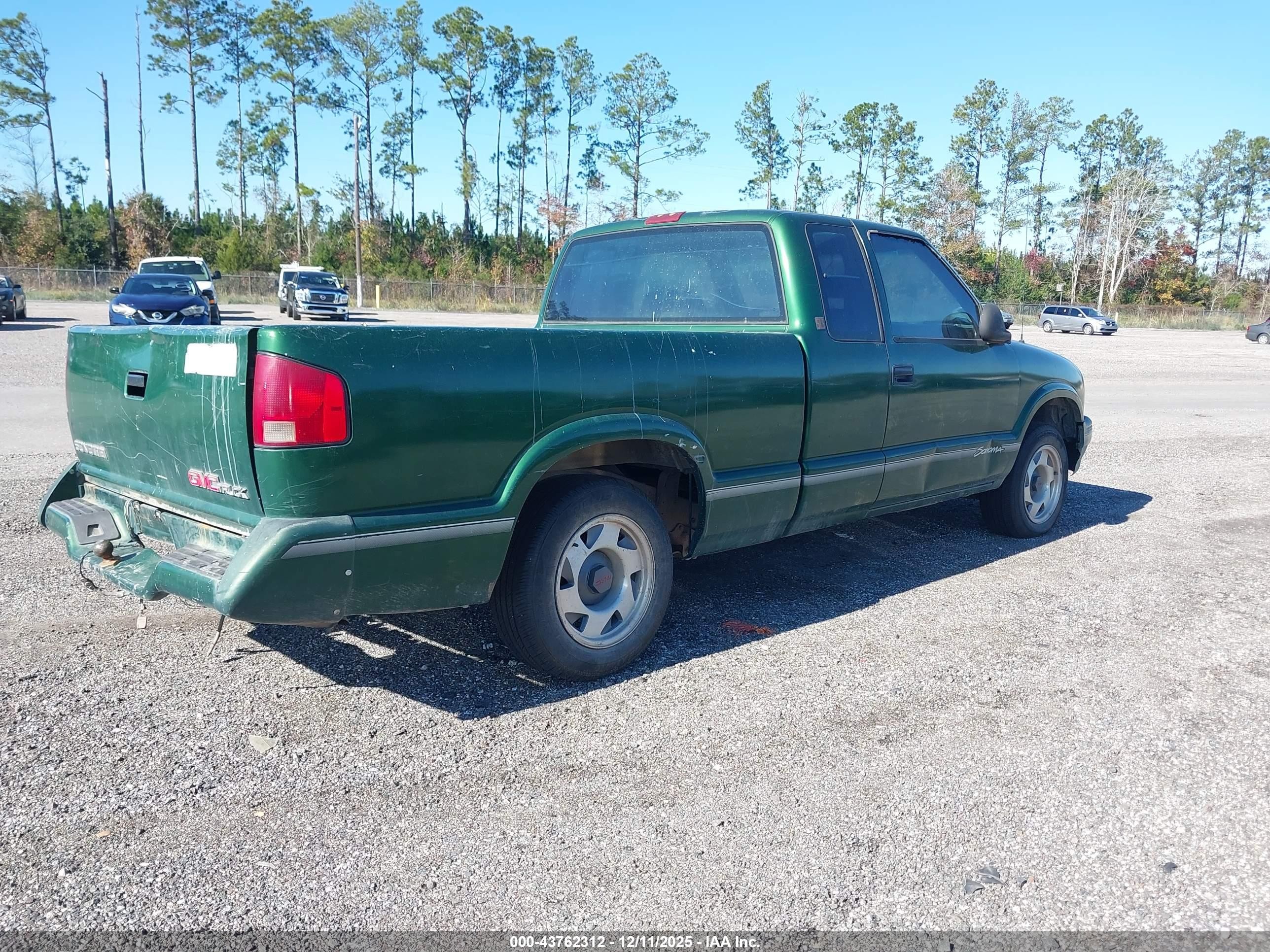 1996 Gmc Sonoma   Green vin: 1GTCS1945TK524014