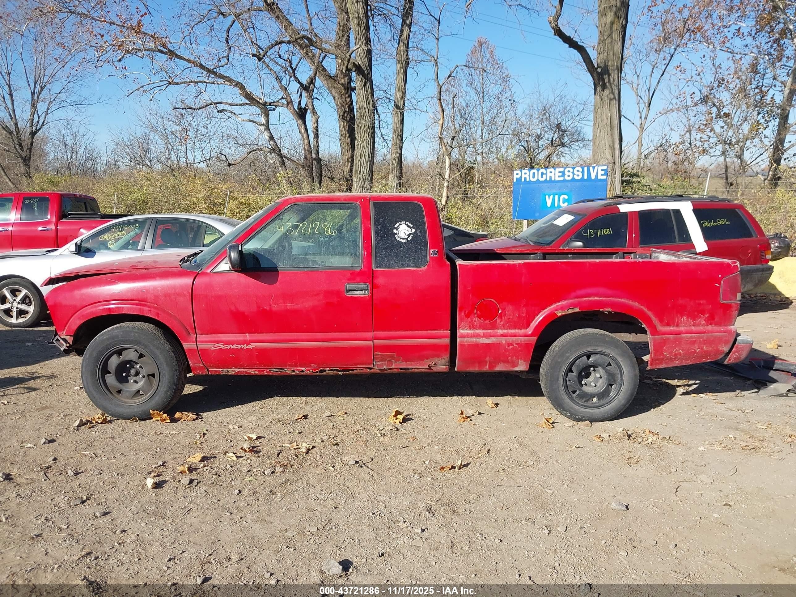 1999 Gmc Sonoma Sls Red vin: 1GTCS1945X8536151