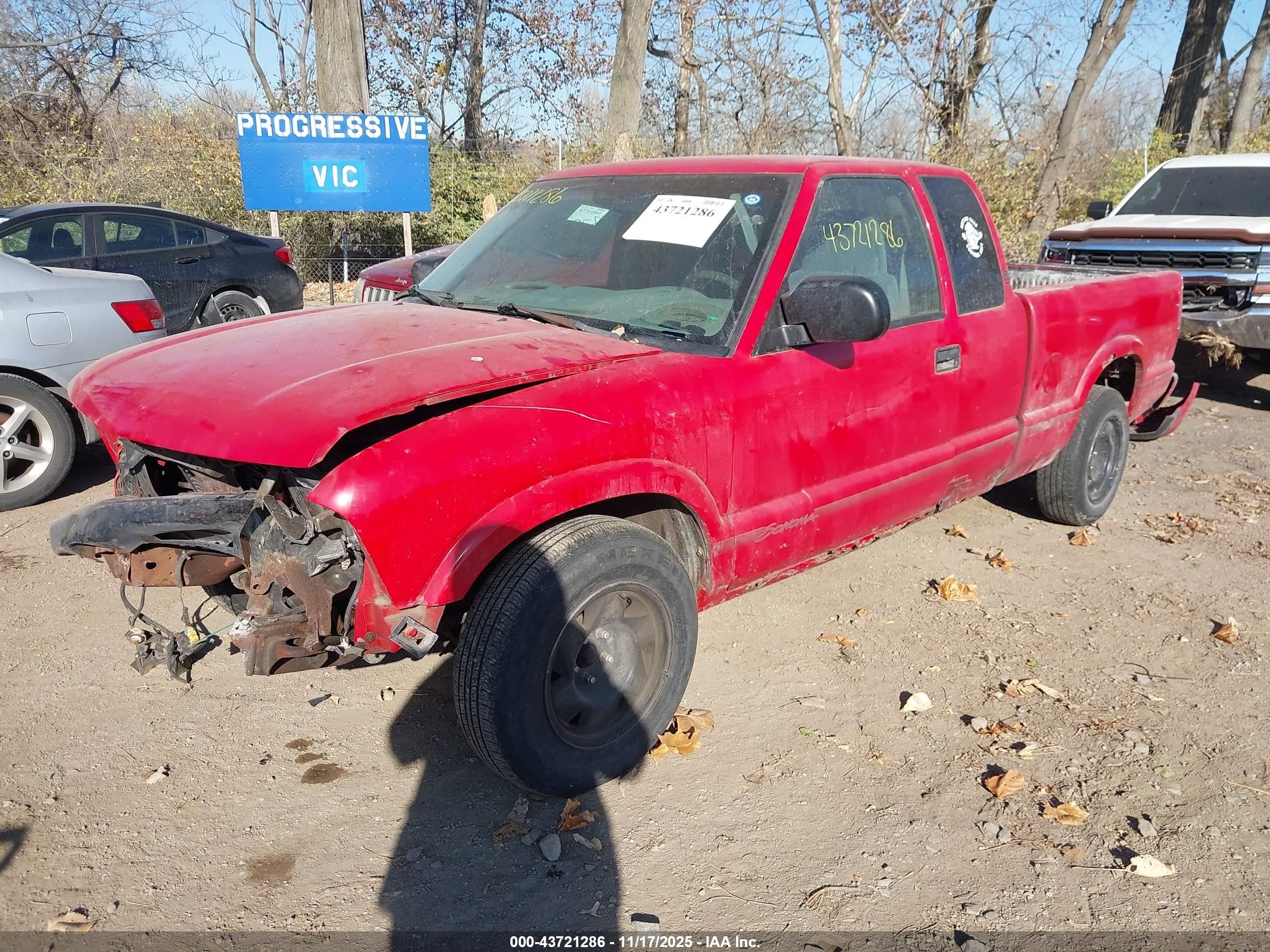 1999 Gmc Sonoma Sls Red vin: 1GTCS1945X8536151