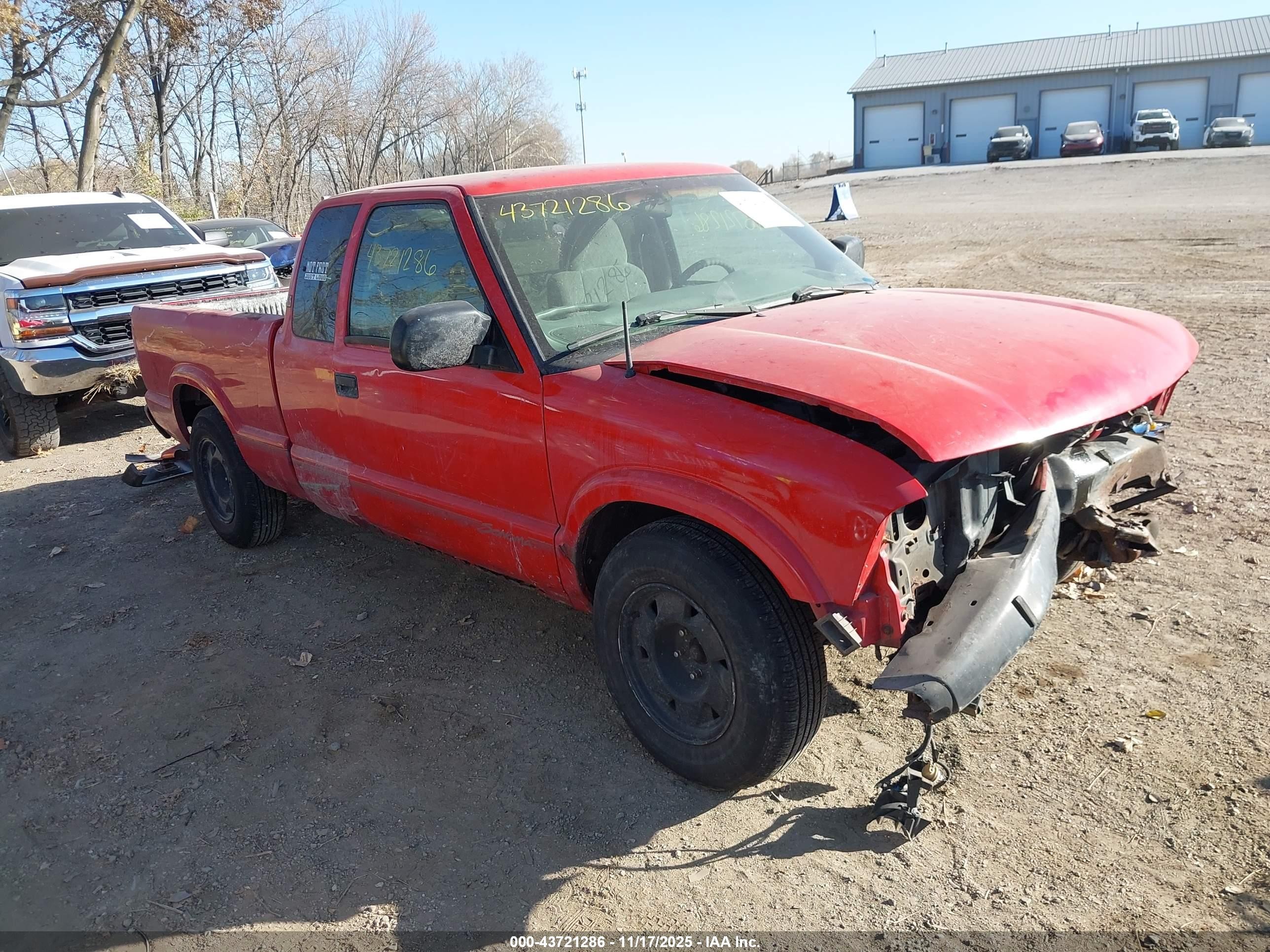 1999 Gmc Sonoma Sls Red vin: 1GTCS1945X8536151