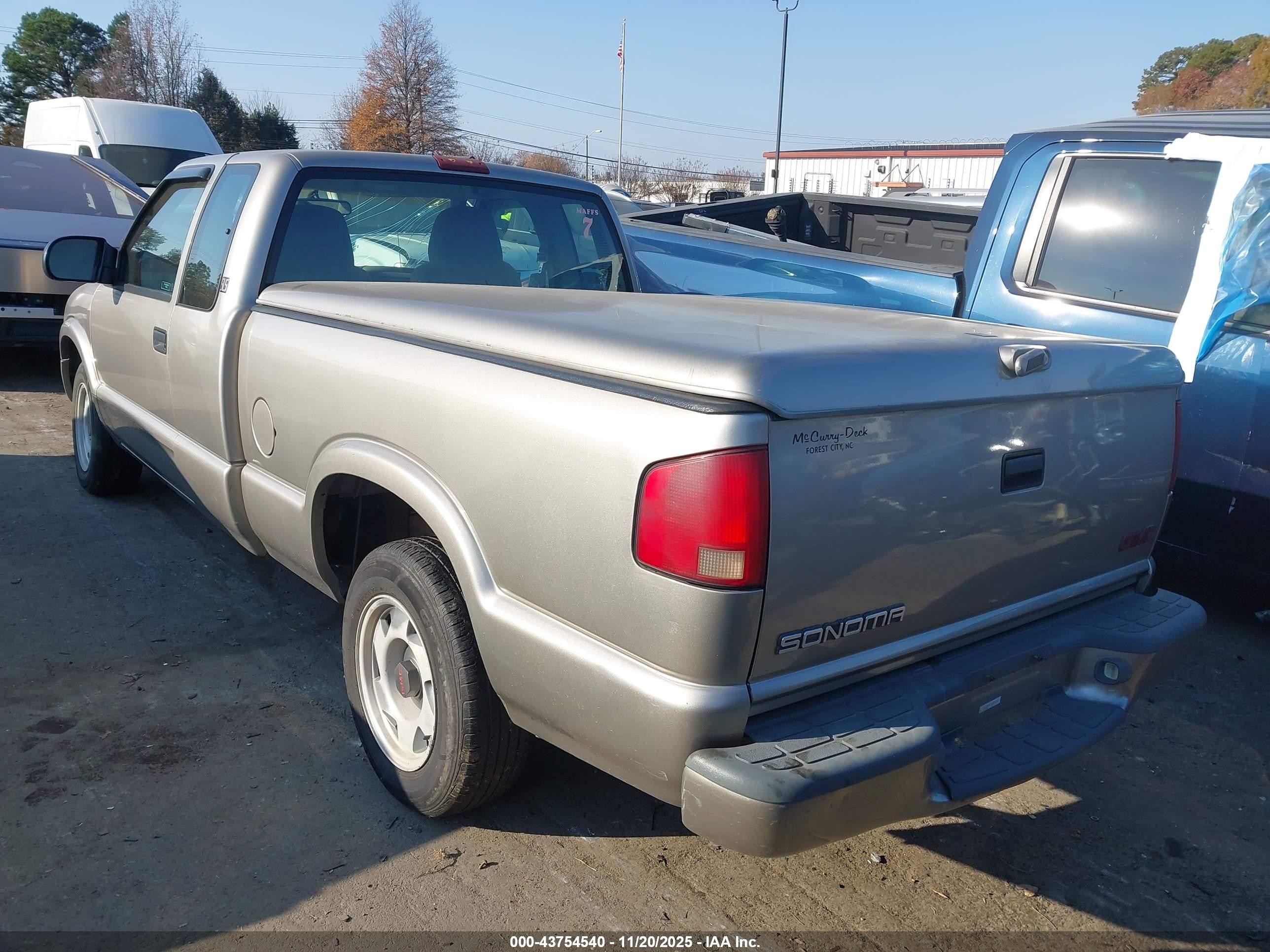 1999 Gmc Sonoma Sls Gray vin: 1GTCS1945XK520163