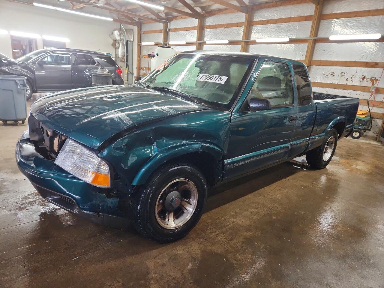 1GTCS1946W8534357
