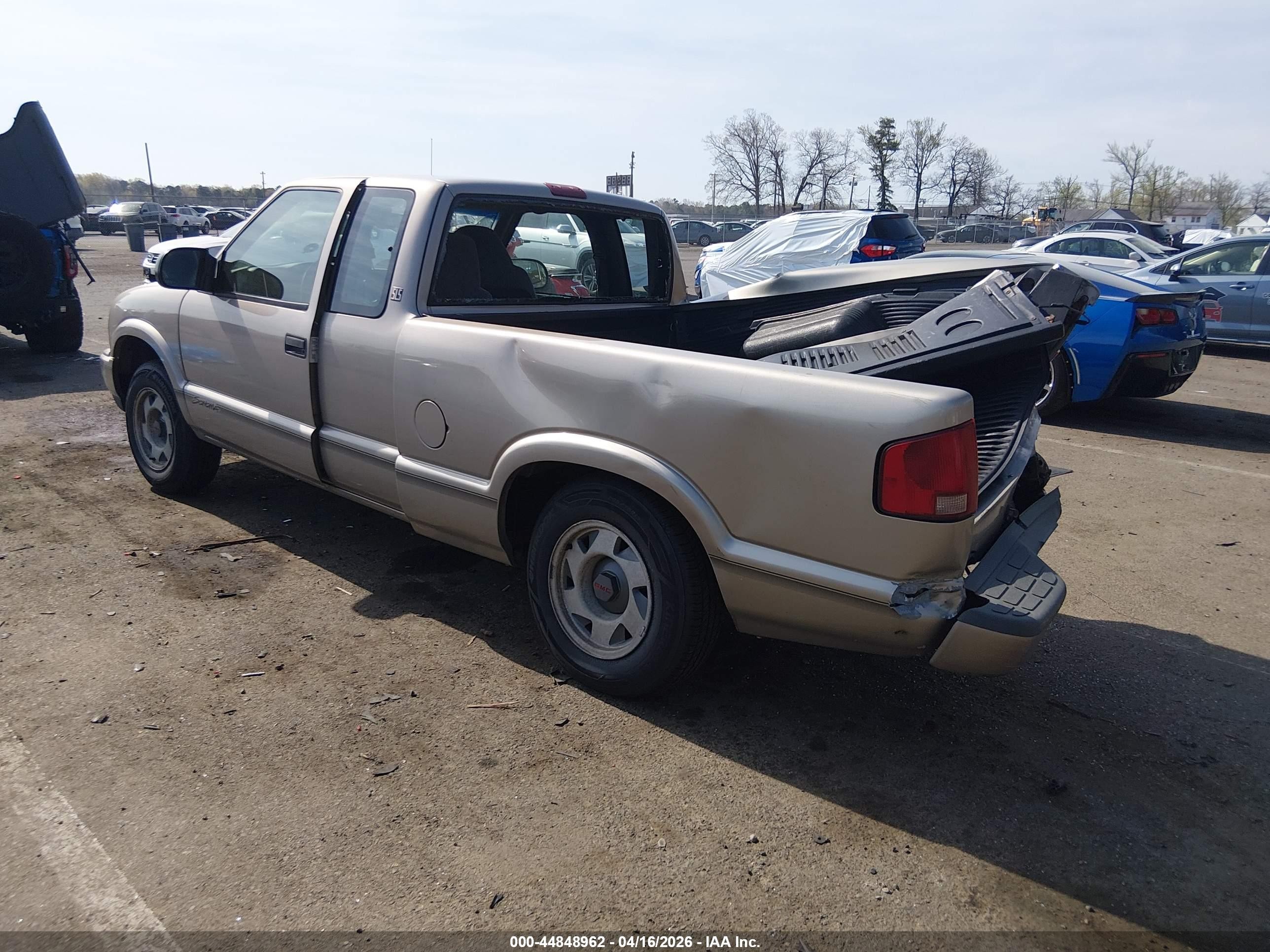 1999 Gmc Sonoma Sls Brown vin: 1GTCS1948X8523023