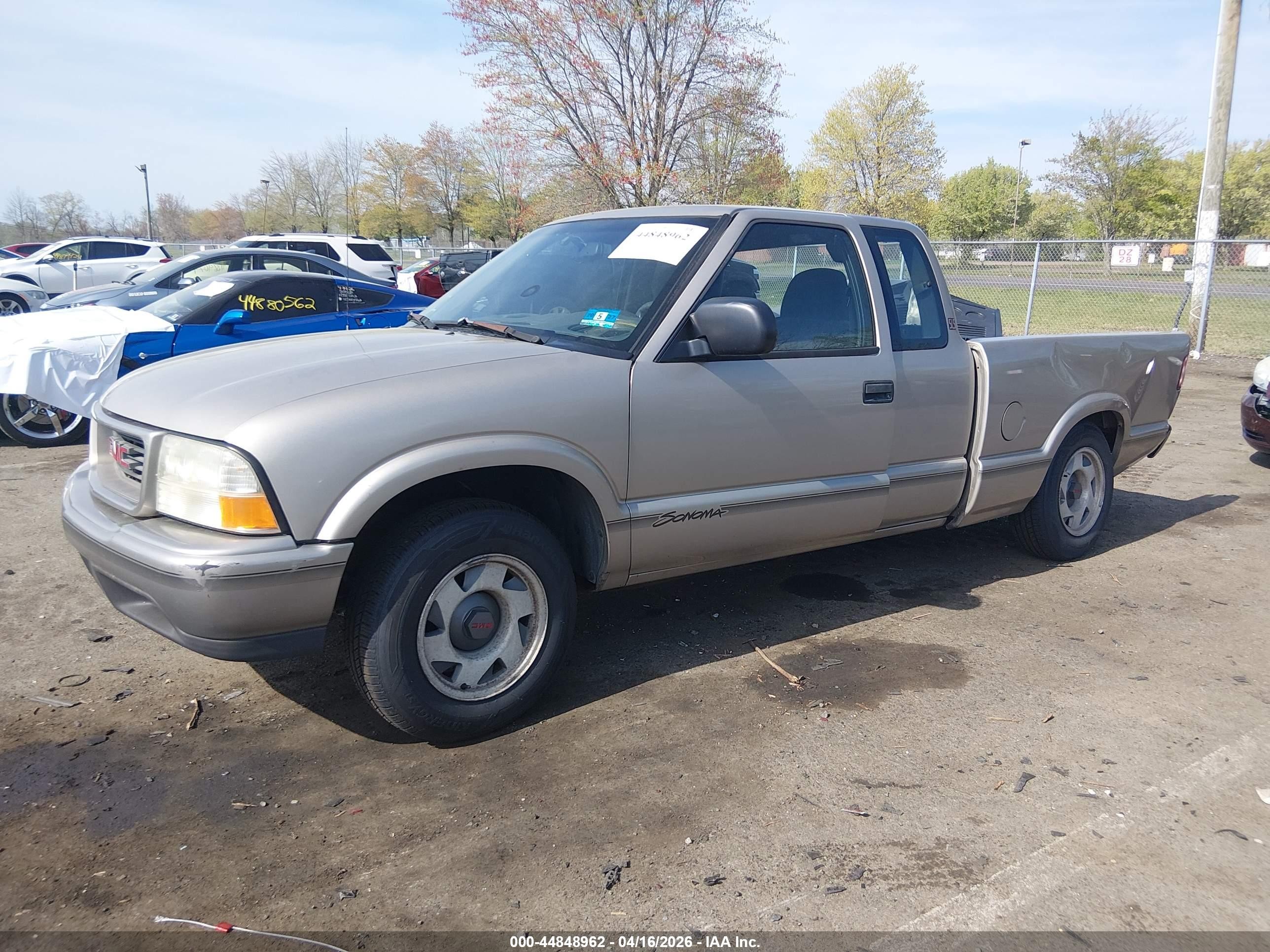 1999 Gmc Sonoma Sls Brown vin: 1GTCS1948X8523023