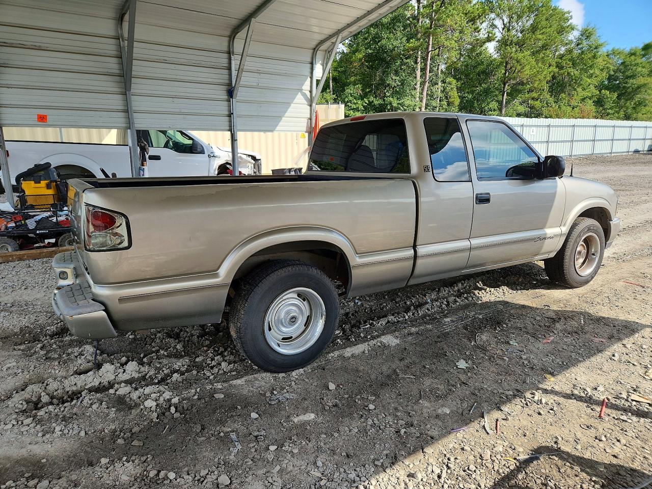1998 Gmc Sonoma Gold vin: 1GTCS1949W8544168