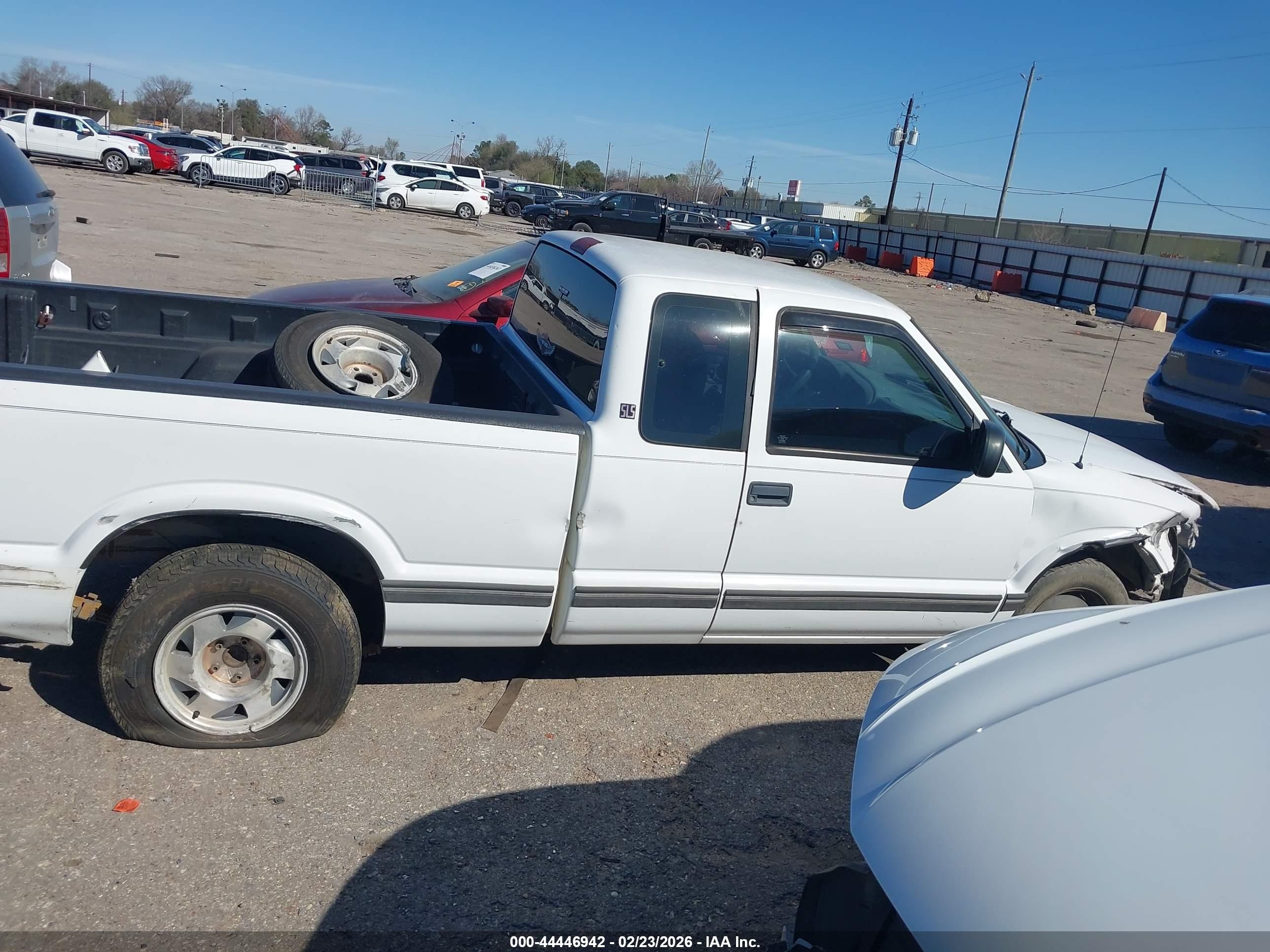 1999 Gmc Sonoma Sls White vin: 1GTCS1949X8501855