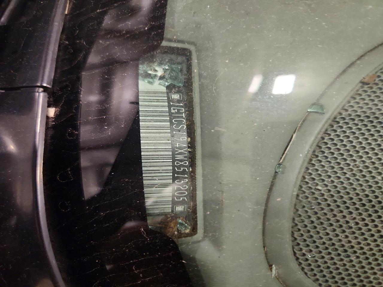 1998 Gmc Sonoma Teal vin: 1GTCS194XW8513205