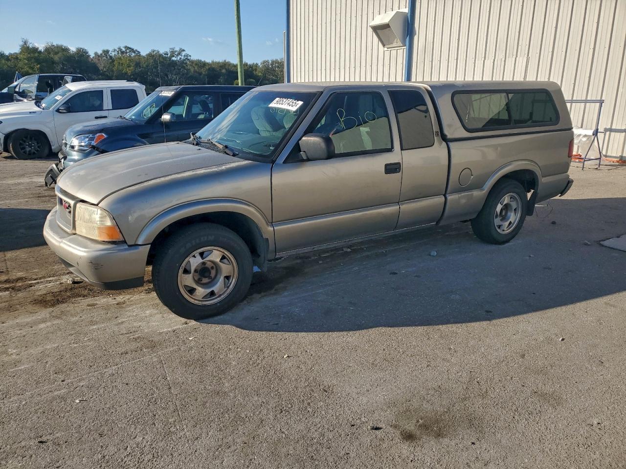 2000 Gmc Sonoma Tan vin: 1GTCS1951Y8267527