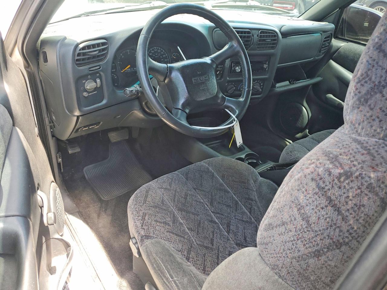 2002 Gmc Sonoma White vin: 1GTCS195528120344