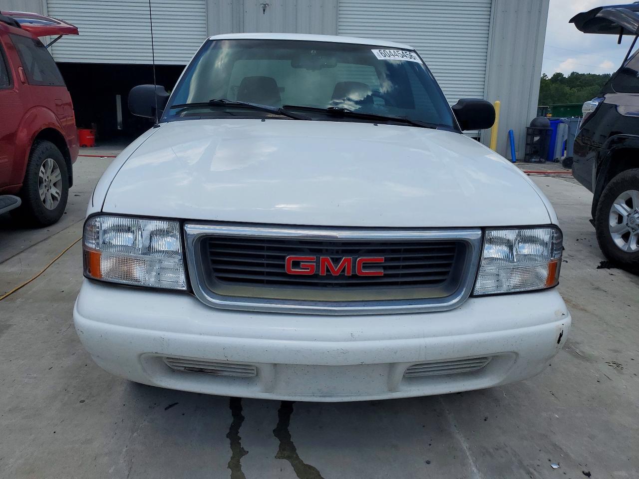 2002 Gmc Sonoma White vin: 1GTCS195528120344