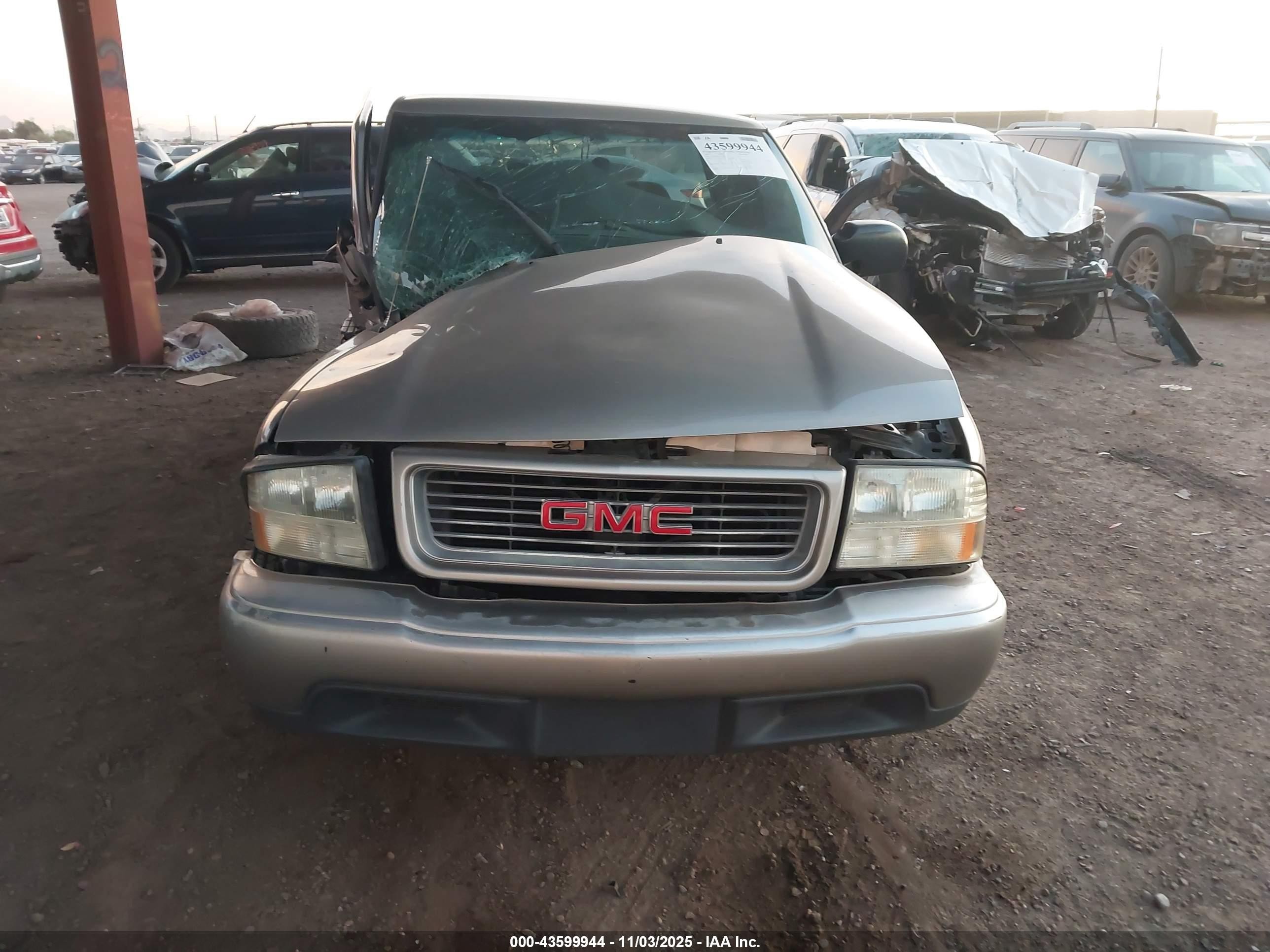2001 Gmc Sonoma Sls Brown vin: 1GTCS195818245157