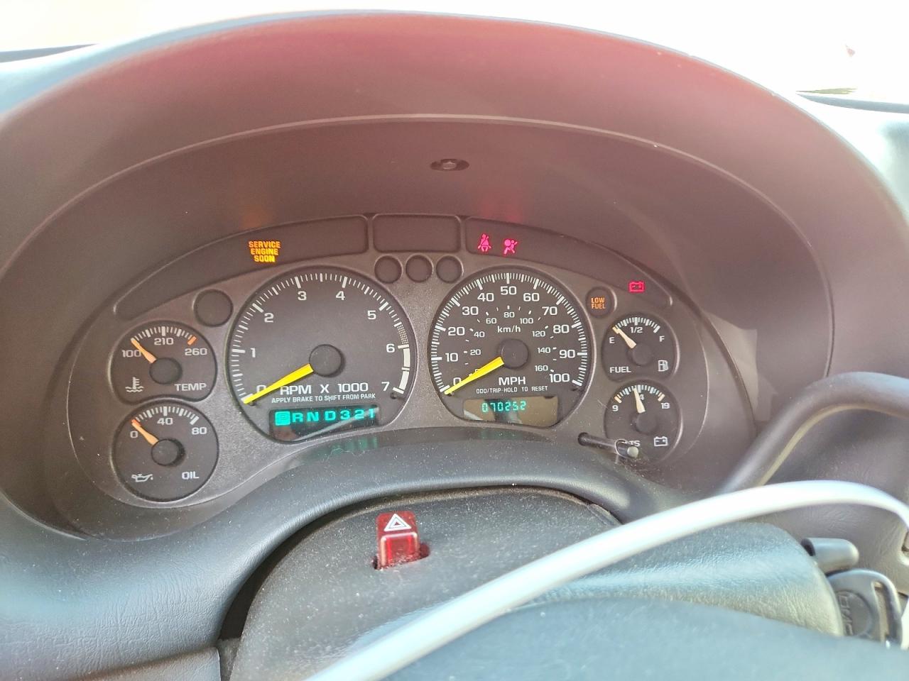 2000 Gmc Sonoma Maroon vin: 1GTCS1958Y8286284