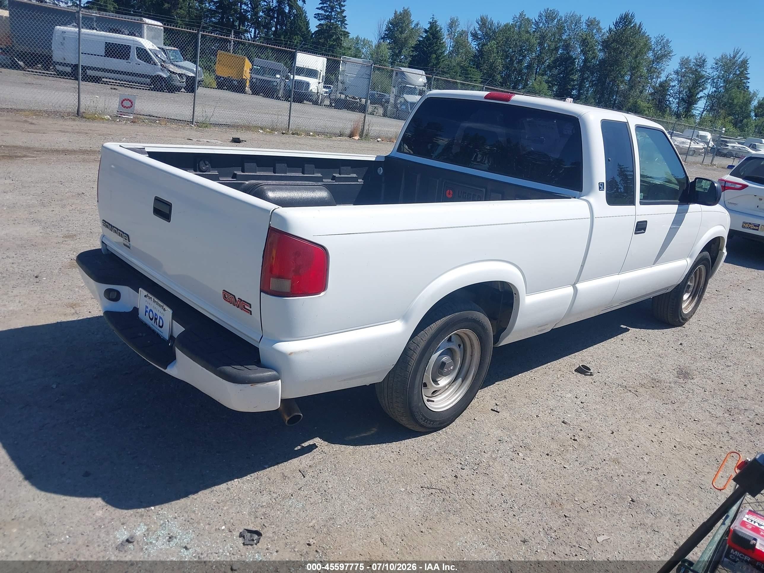 2003 Gmc Sonoma Sl White vin: 1GTCS19H238276126