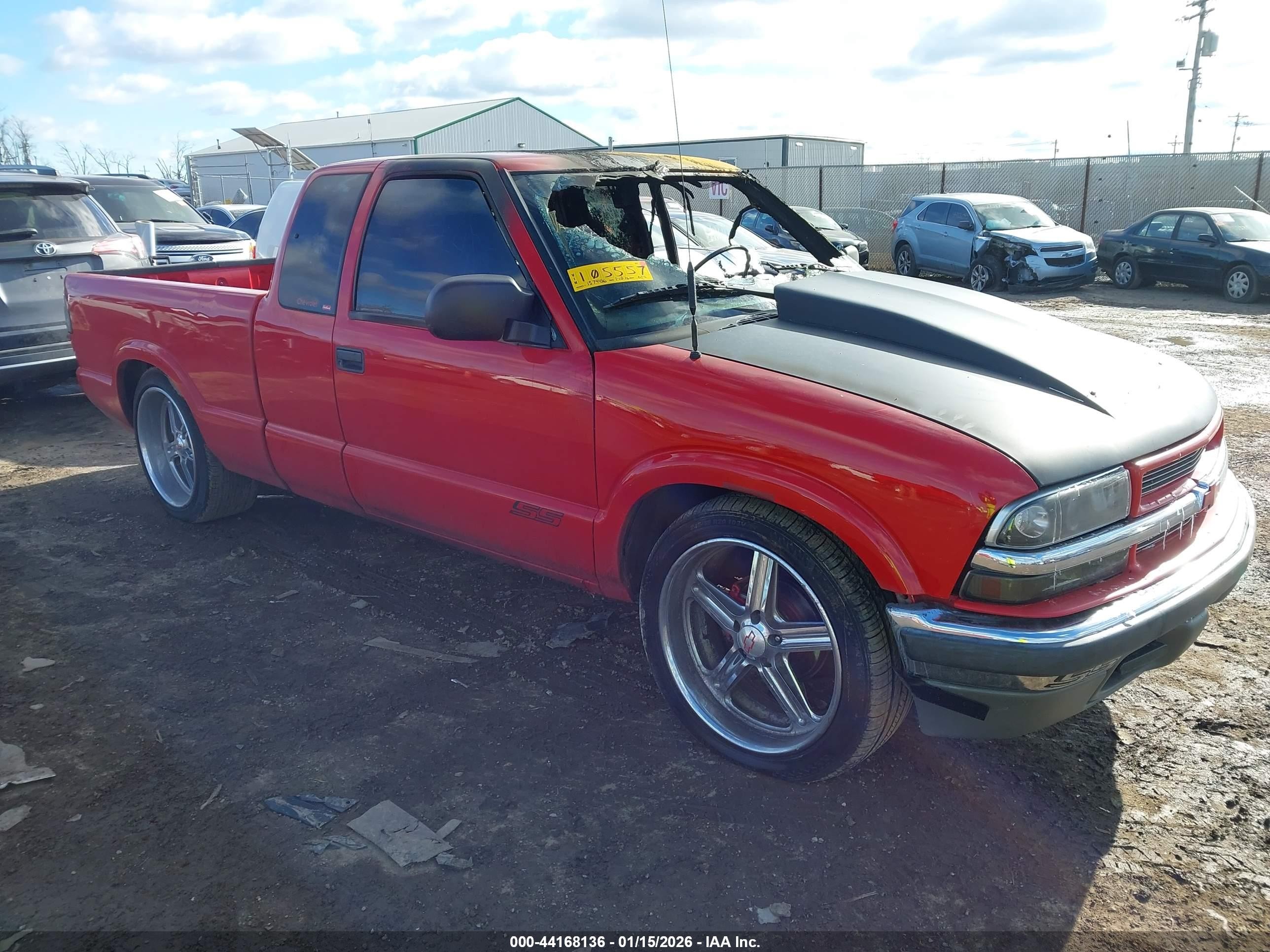 1GTCS19W128105557