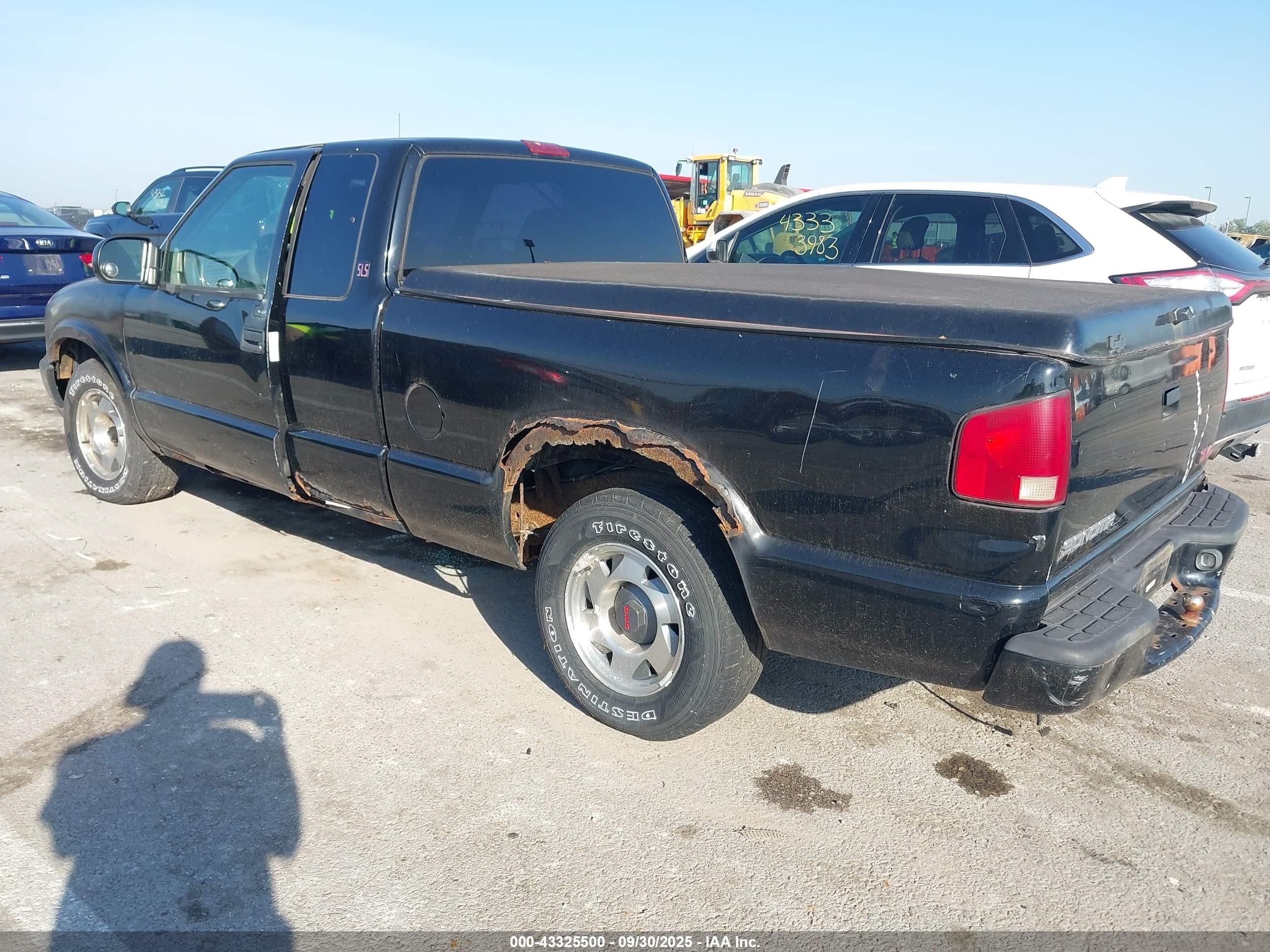 2000 Gmc Sonoma Sls Черный vin: 1GTCS19W2Y8251748