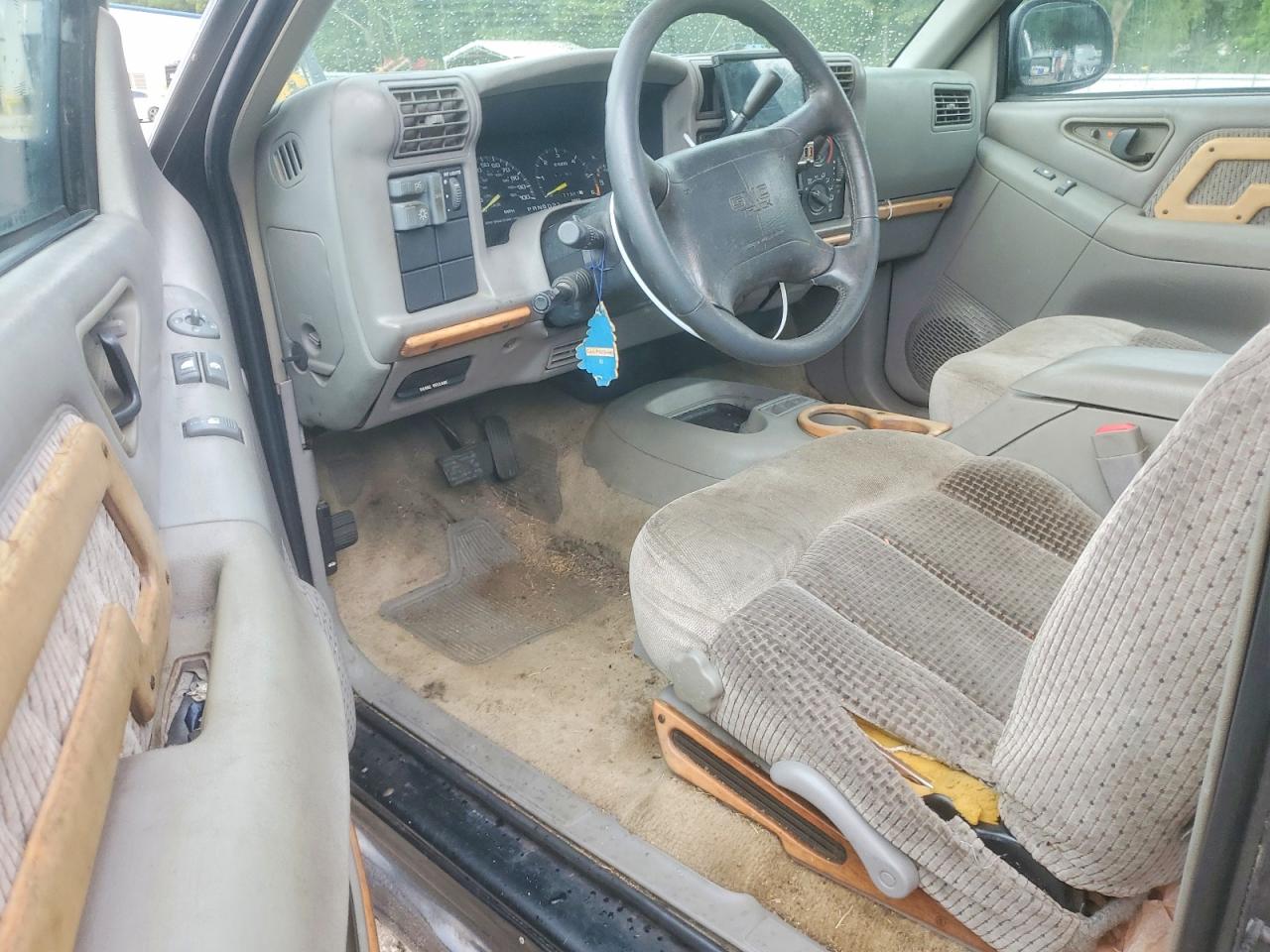 1996 Gmc Sonoma Black vin: 1GTCS19W4T8503945