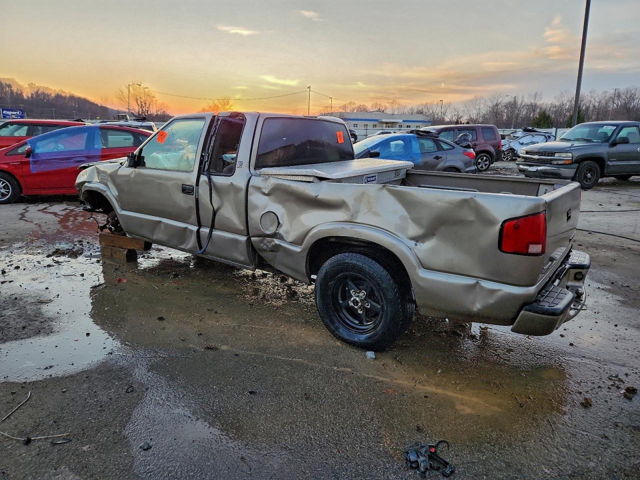 2000 Gmc Sonoma Beige vin: 1GTCS19W4Y8241416