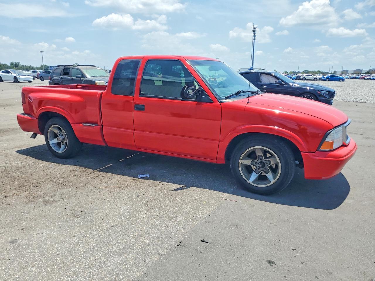 2002 Gmc Sonoma Red vin: 1GTCS19W628250075