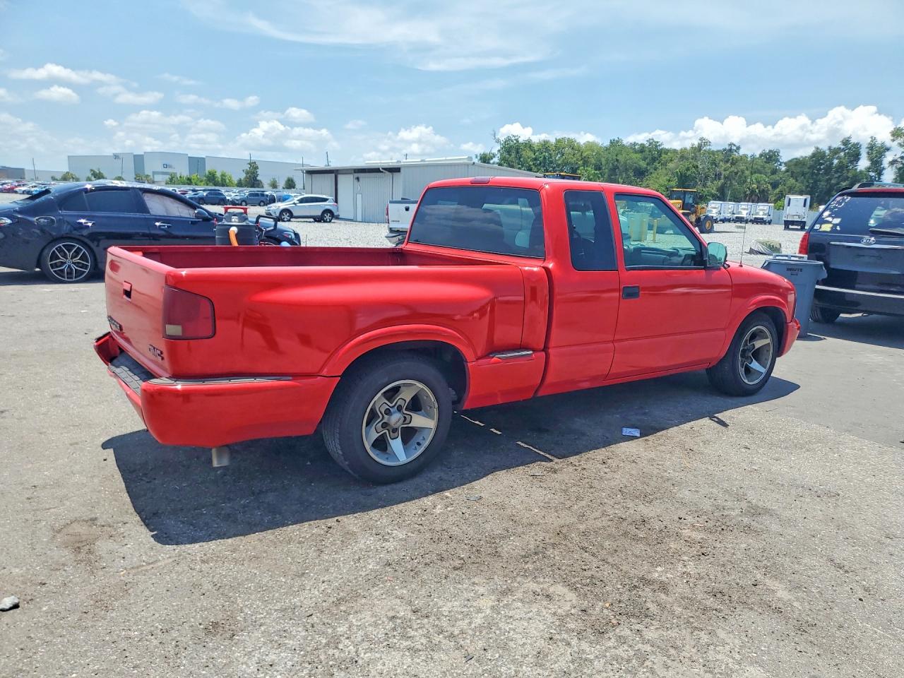 2002 Gmc Sonoma Red vin: 1GTCS19W628250075