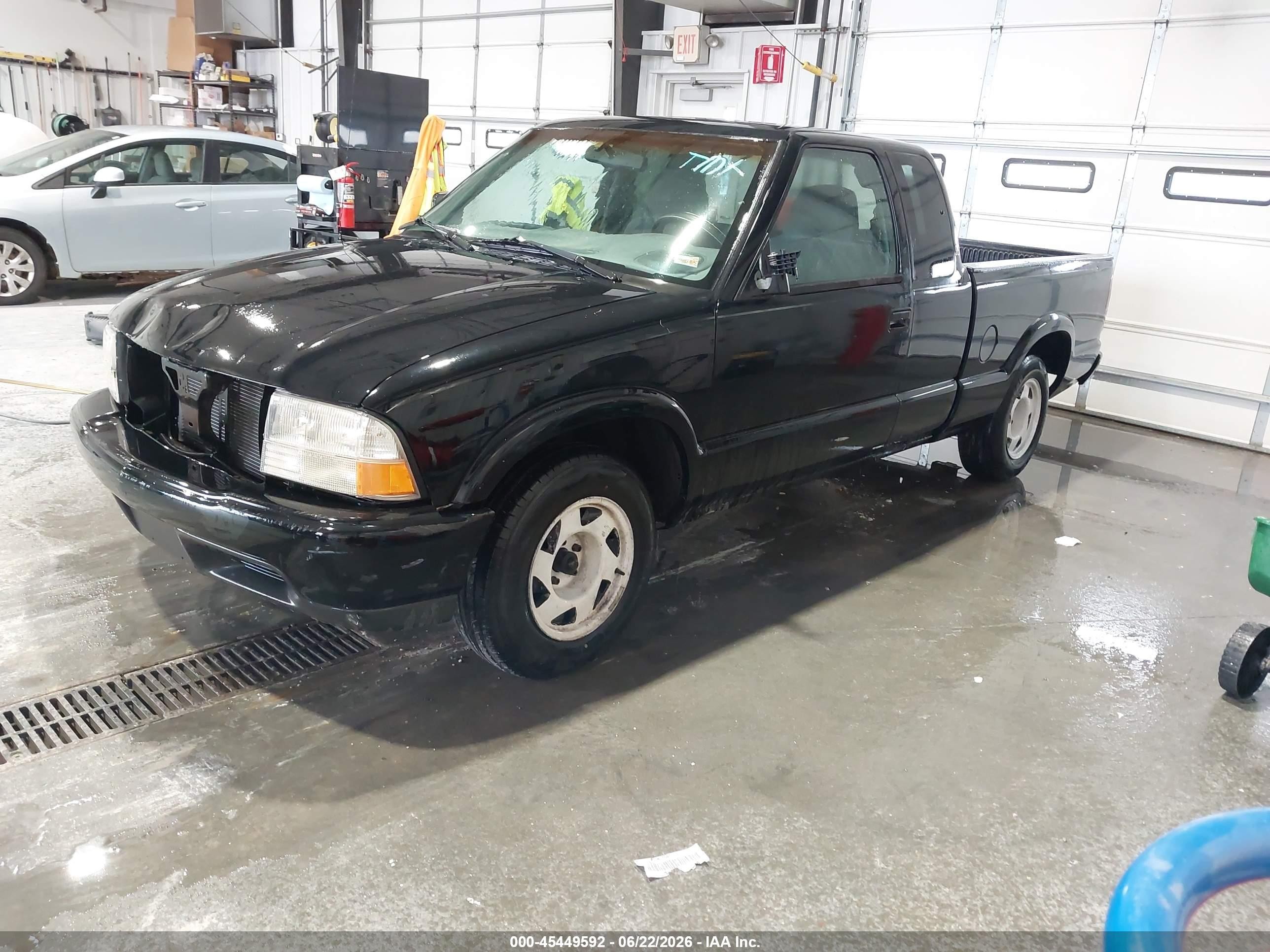 2000 Gmc Sonoma Sls Black vin: 1GTCS19W6Y8102811