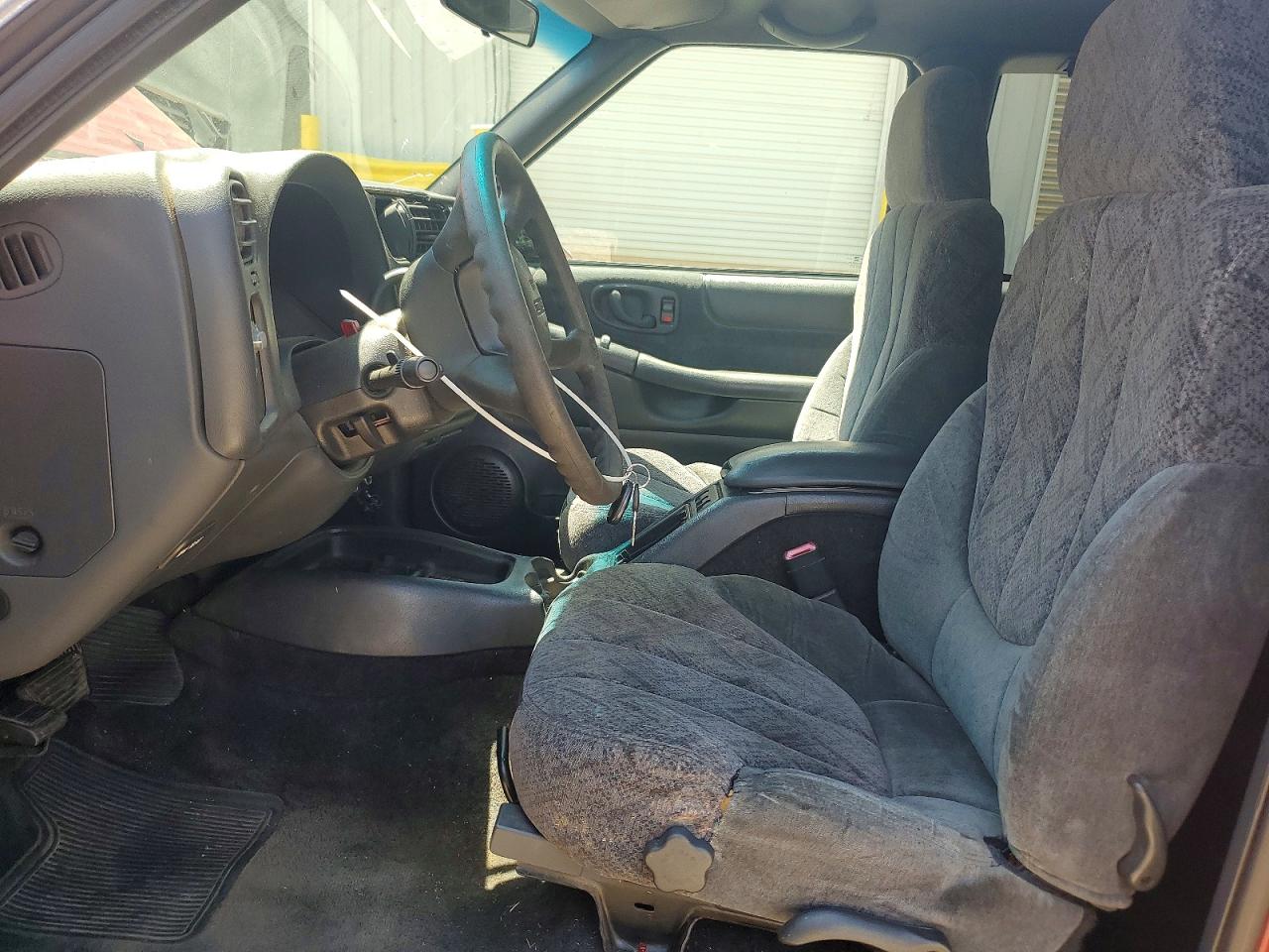 2001 Gmc Sonoma Бордовый vin: 1GTCS19W718226995