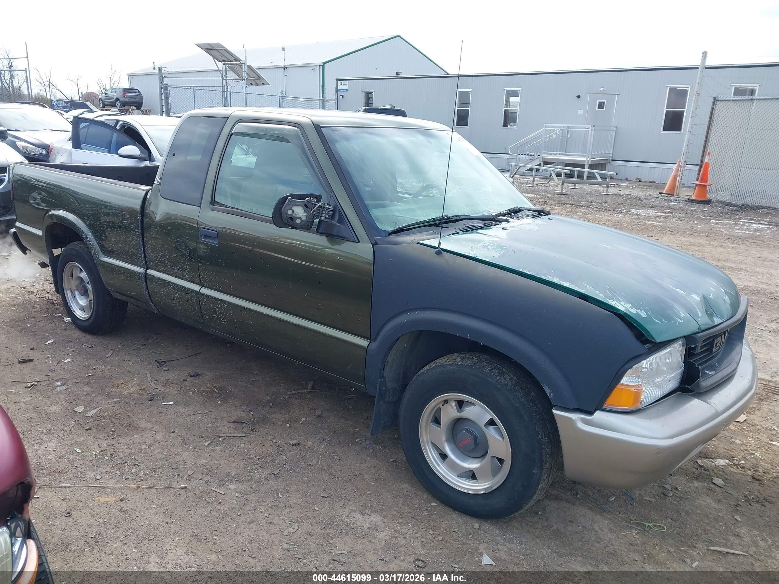 1GTCS19W818112777