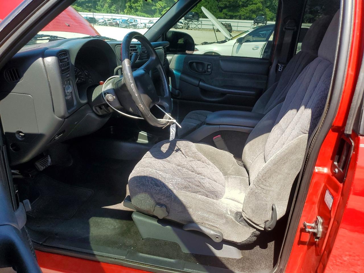 2002 Gmc Sonoma Red vin: 1GTCS19W828103580