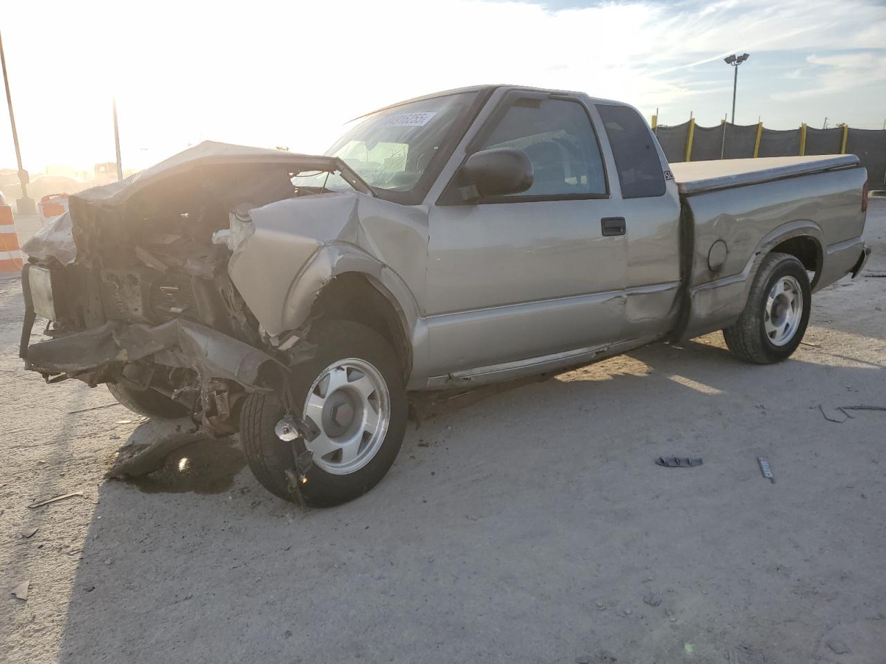 2001 Gmc Sonoma Gray vin: 1GTCS19W918236184