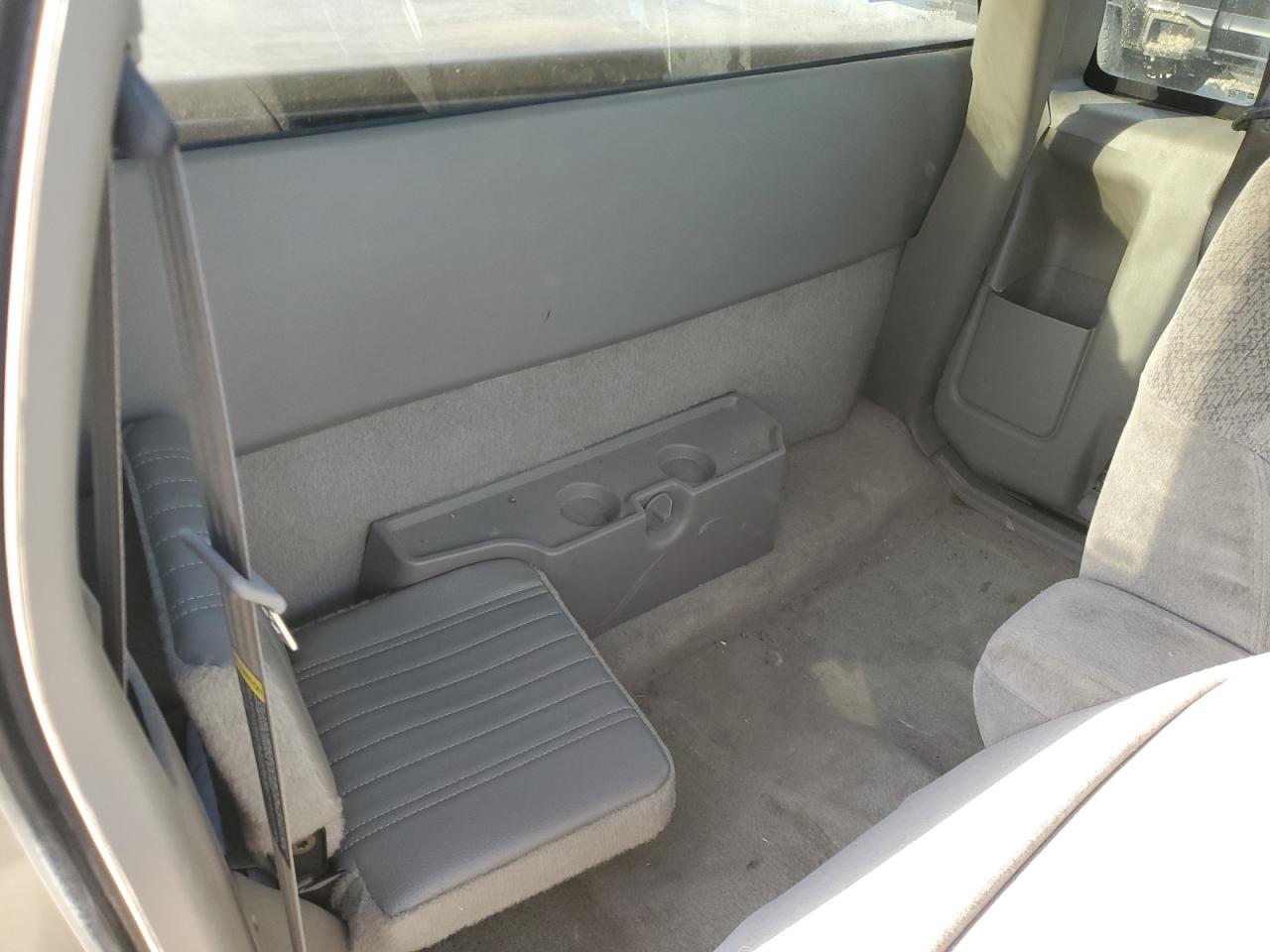 2001 Gmc Sonoma Gray vin: 1GTCS19W918236184