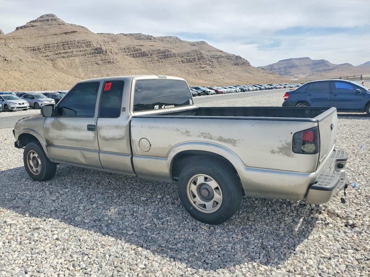 2001 Gmc Sonoma Gold vin: 1GTCS19WX18228448