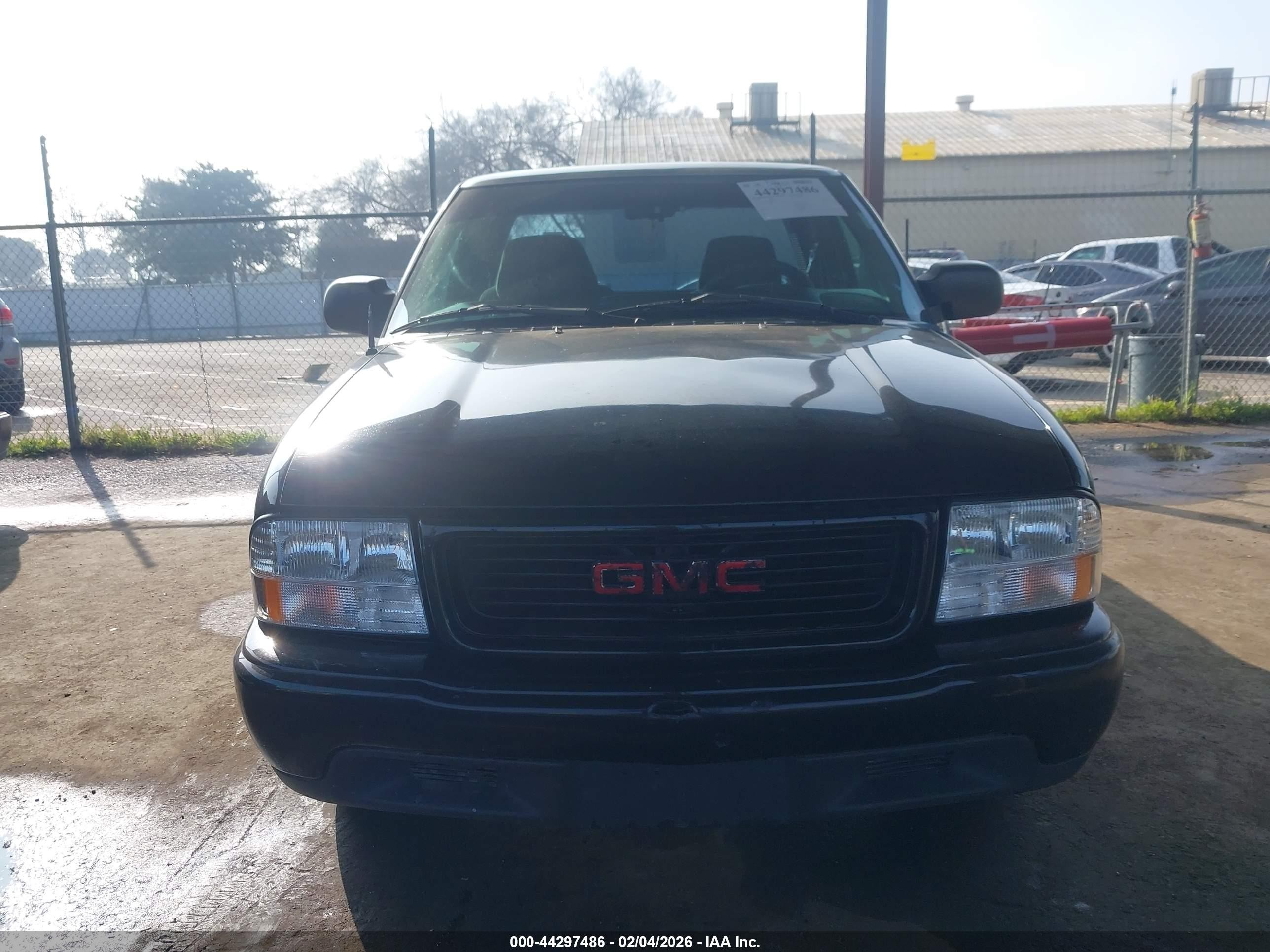 1999 Gmc Sonoma Sls Black vin: 1GTCS19X0X8515797