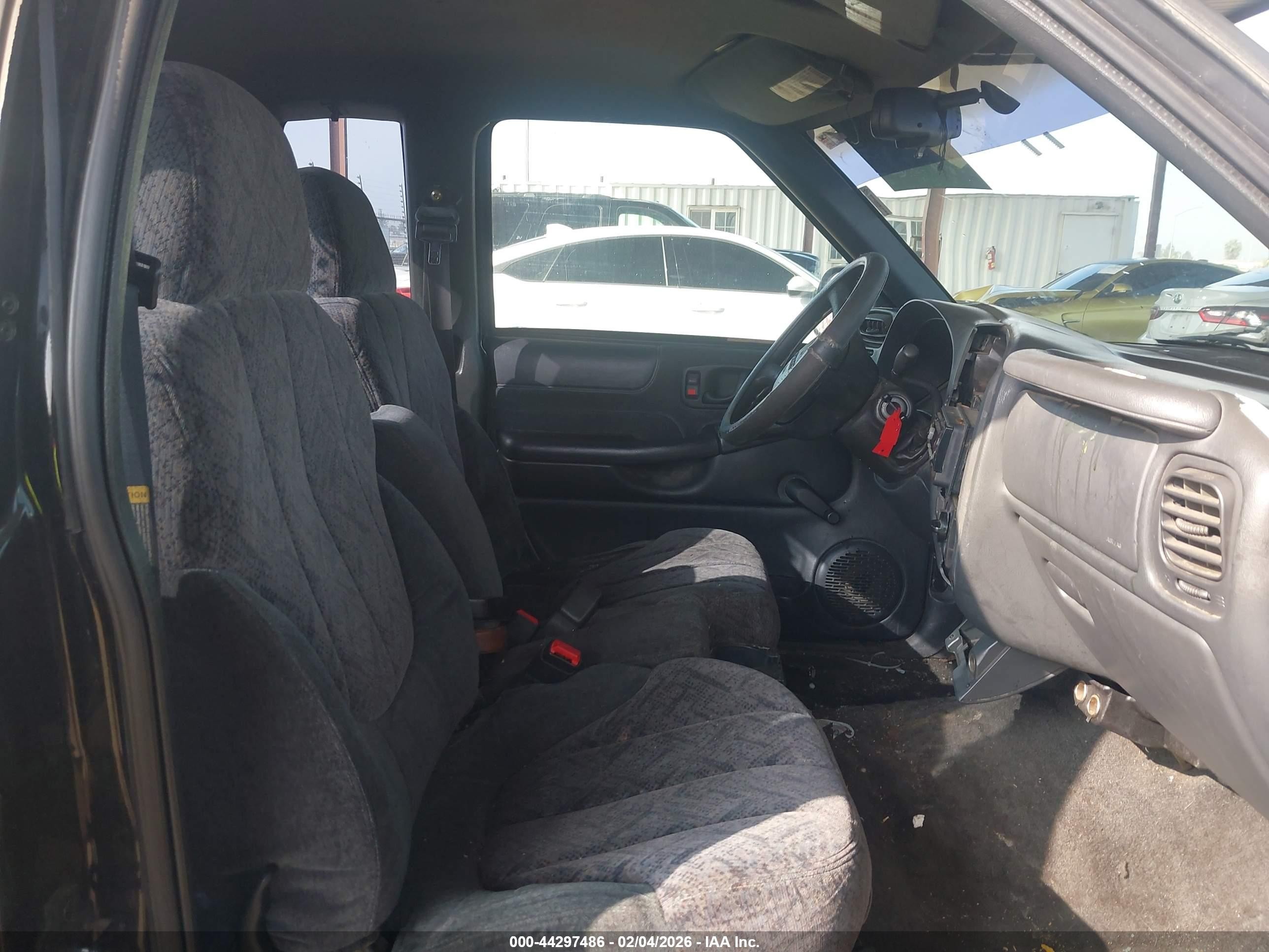 1999 Gmc Sonoma Sls Black vin: 1GTCS19X0X8515797