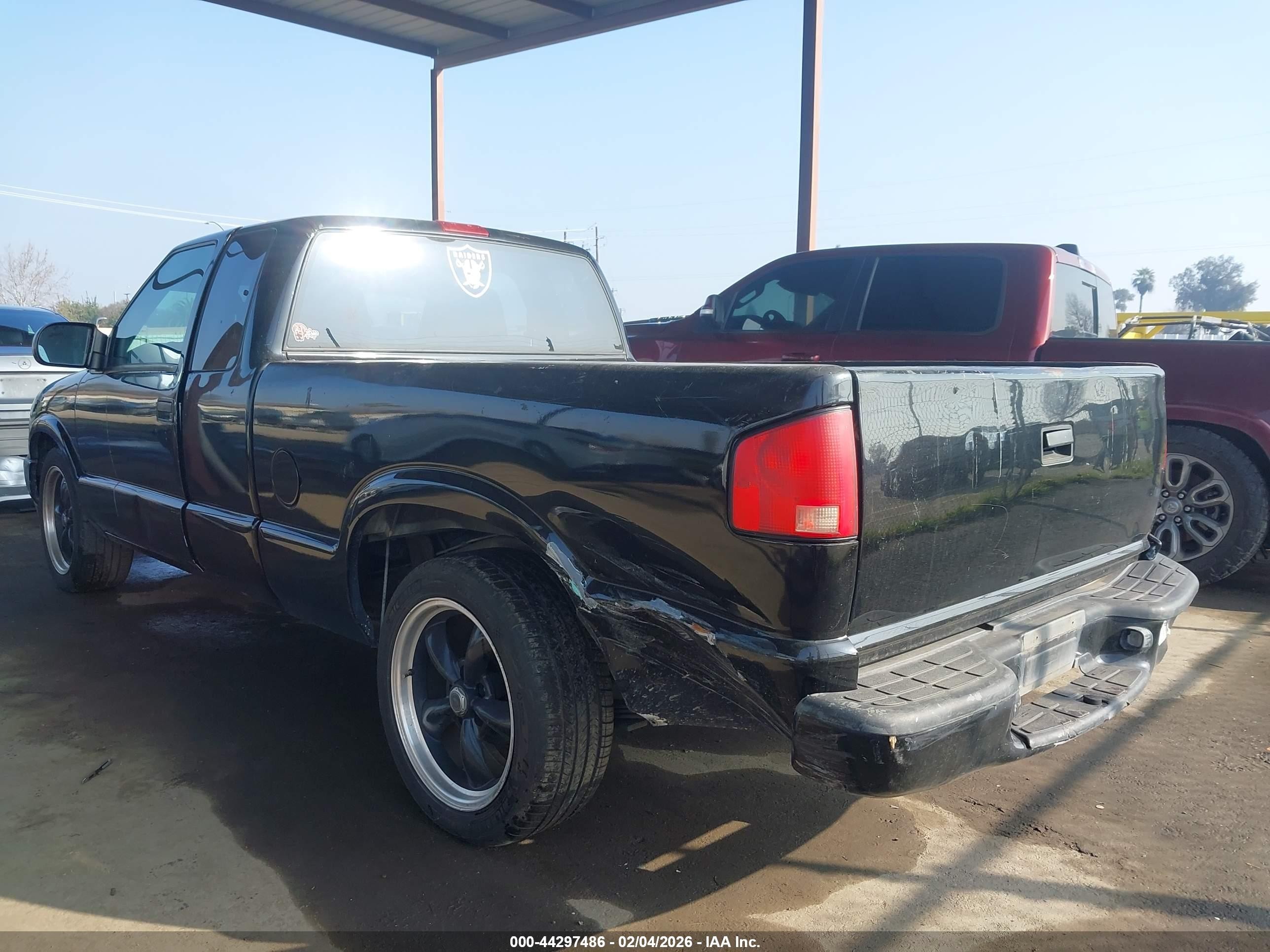 1999 Gmc Sonoma Sls Black vin: 1GTCS19X0X8515797
