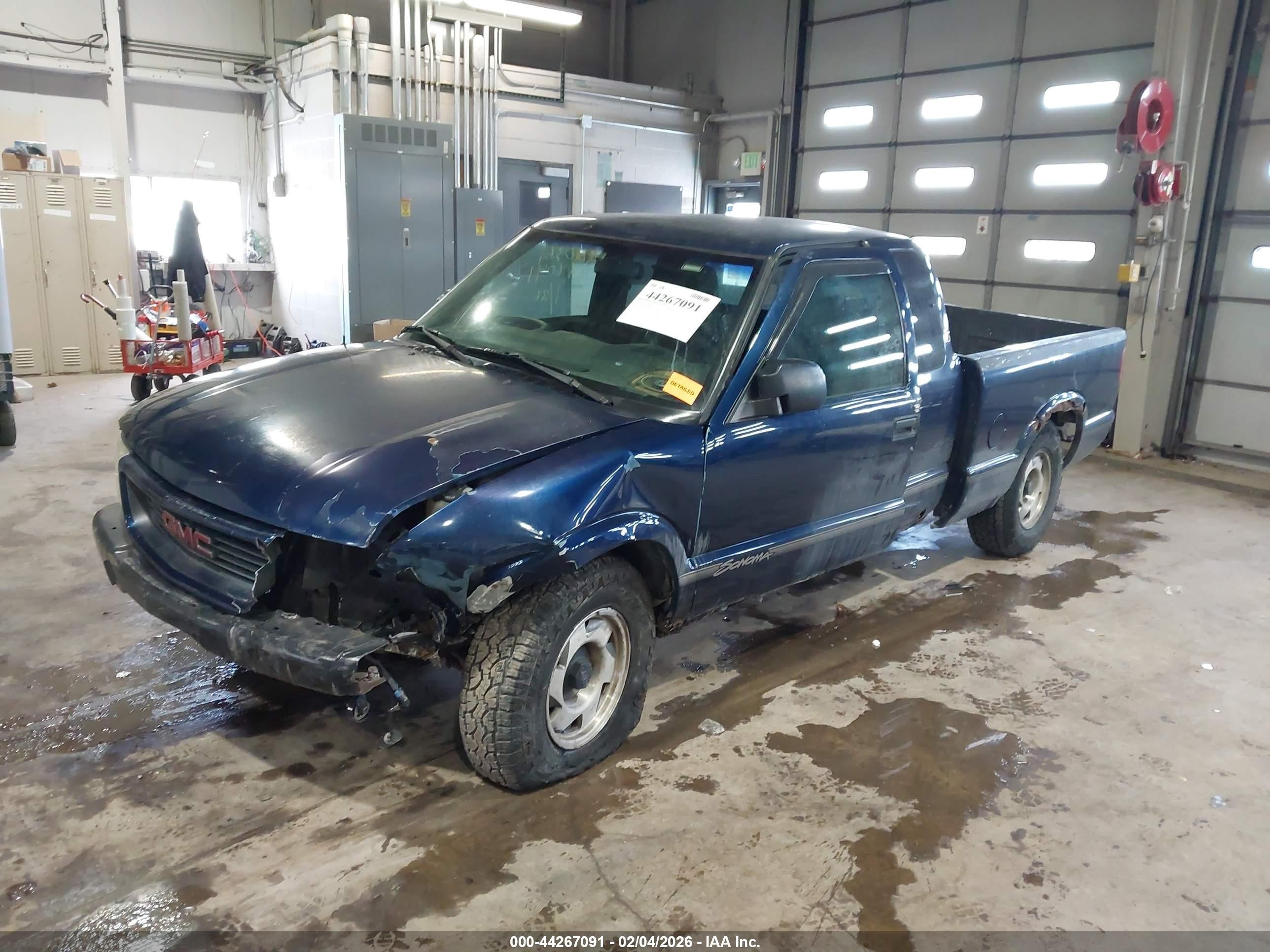1999 Gmc Sonoma Sls Blue vin: 1GTCS19X0X8526041