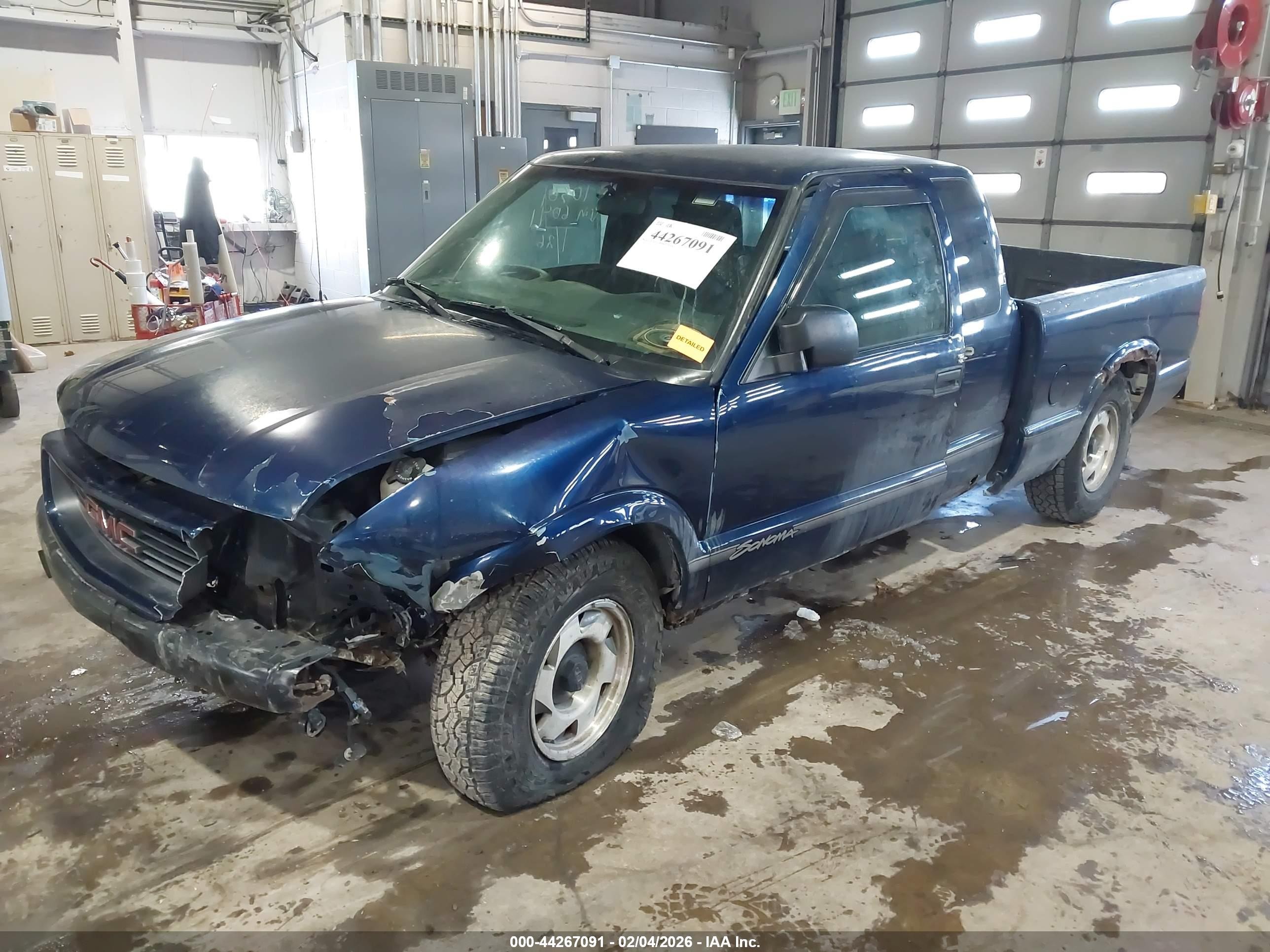 1999 Gmc Sonoma Sls Blue vin: 1GTCS19X0X8526041