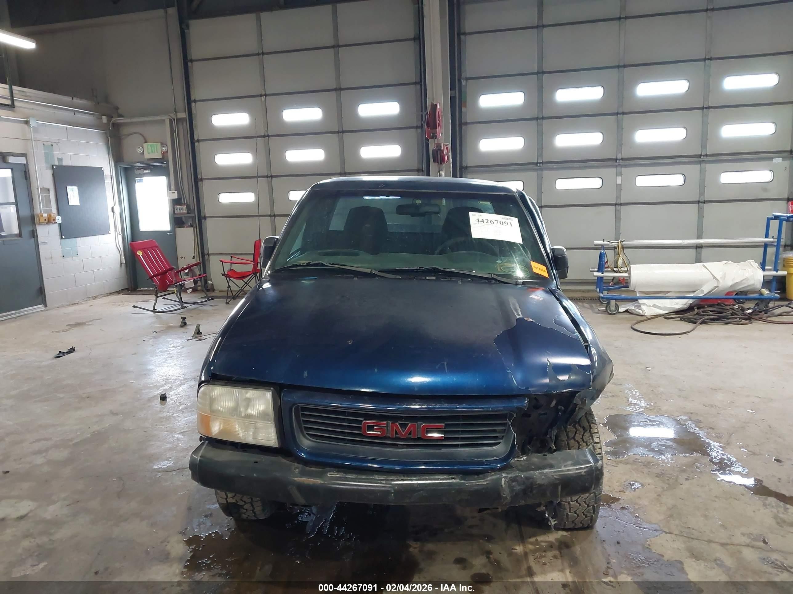 1999 Gmc Sonoma Sls Blue vin: 1GTCS19X0X8526041