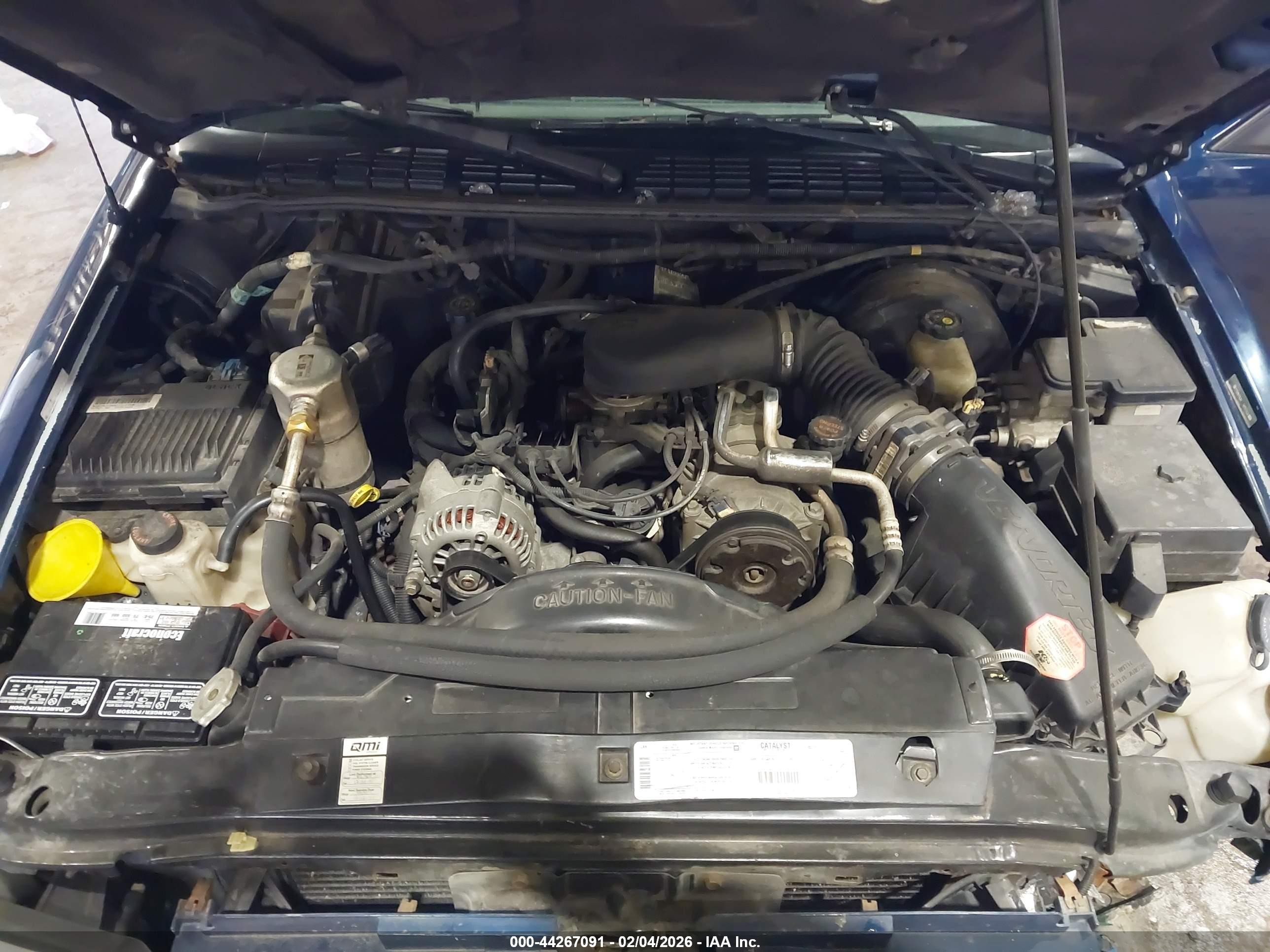 1999 Gmc Sonoma Sls Blue vin: 1GTCS19X0X8526041