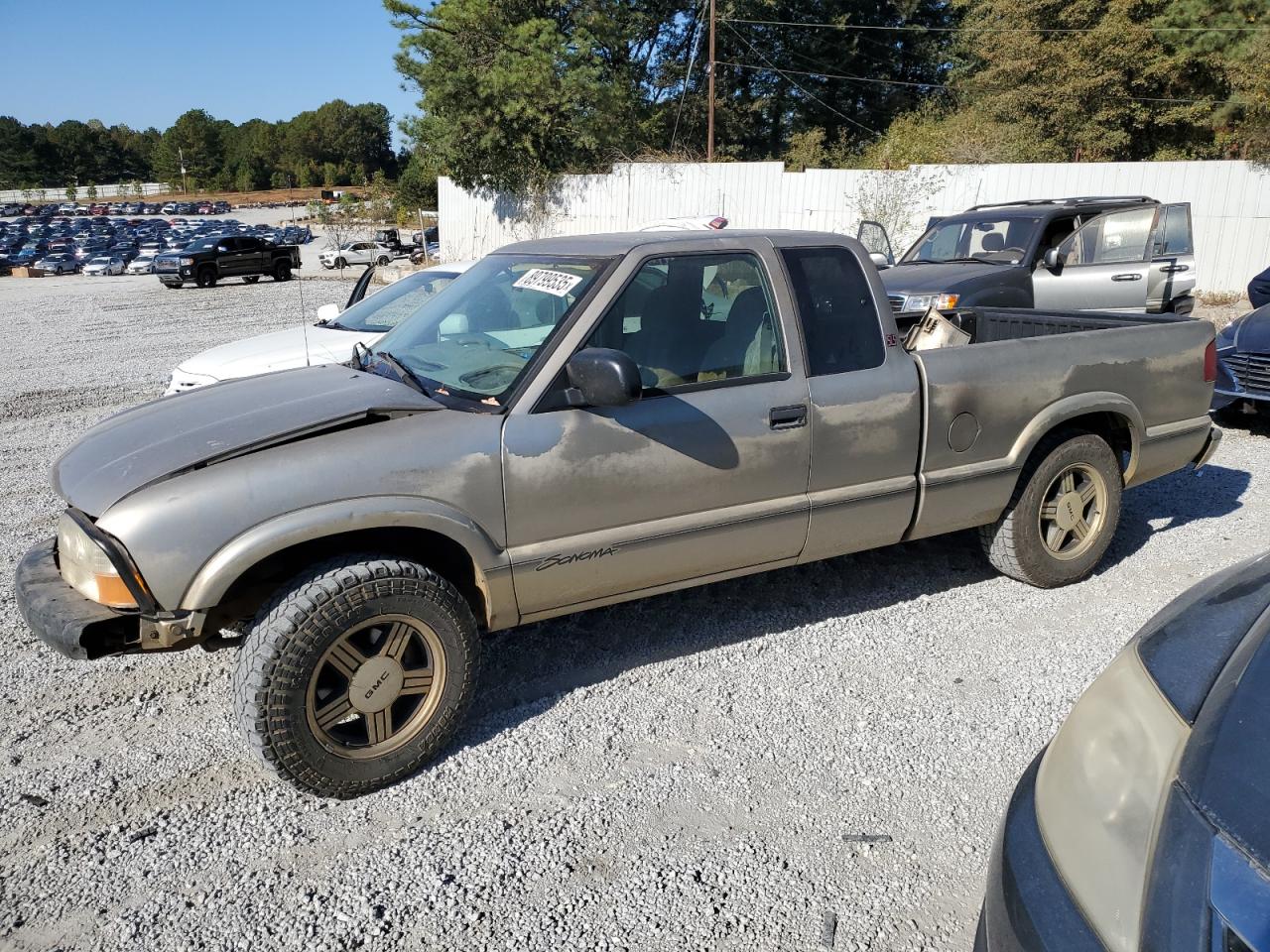 1999 Gmc Sonoma Gold vin: 1GTCS19X0X8530509