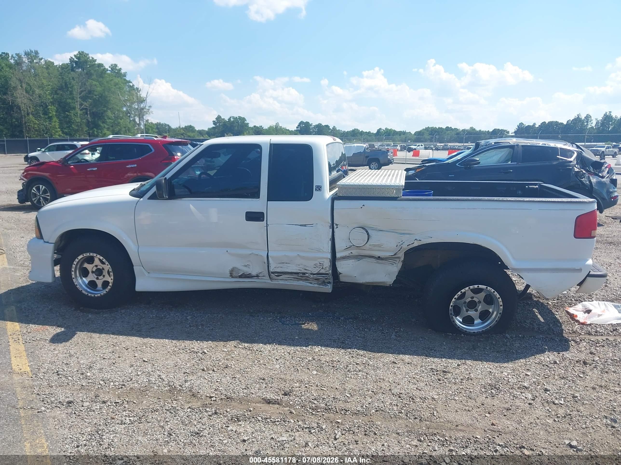 2003 Gmc Sonoma Sls Белый vin: 1GTCS19X238202826