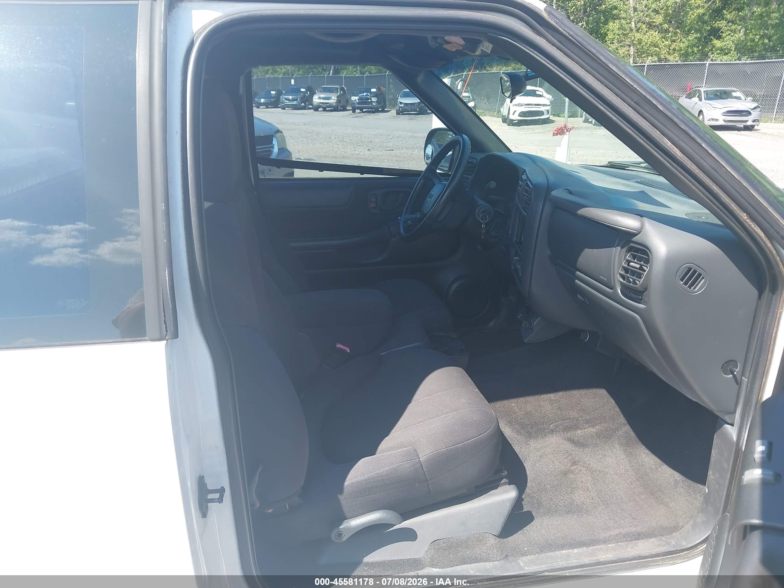 2003 Gmc Sonoma Sls Белый vin: 1GTCS19X238202826