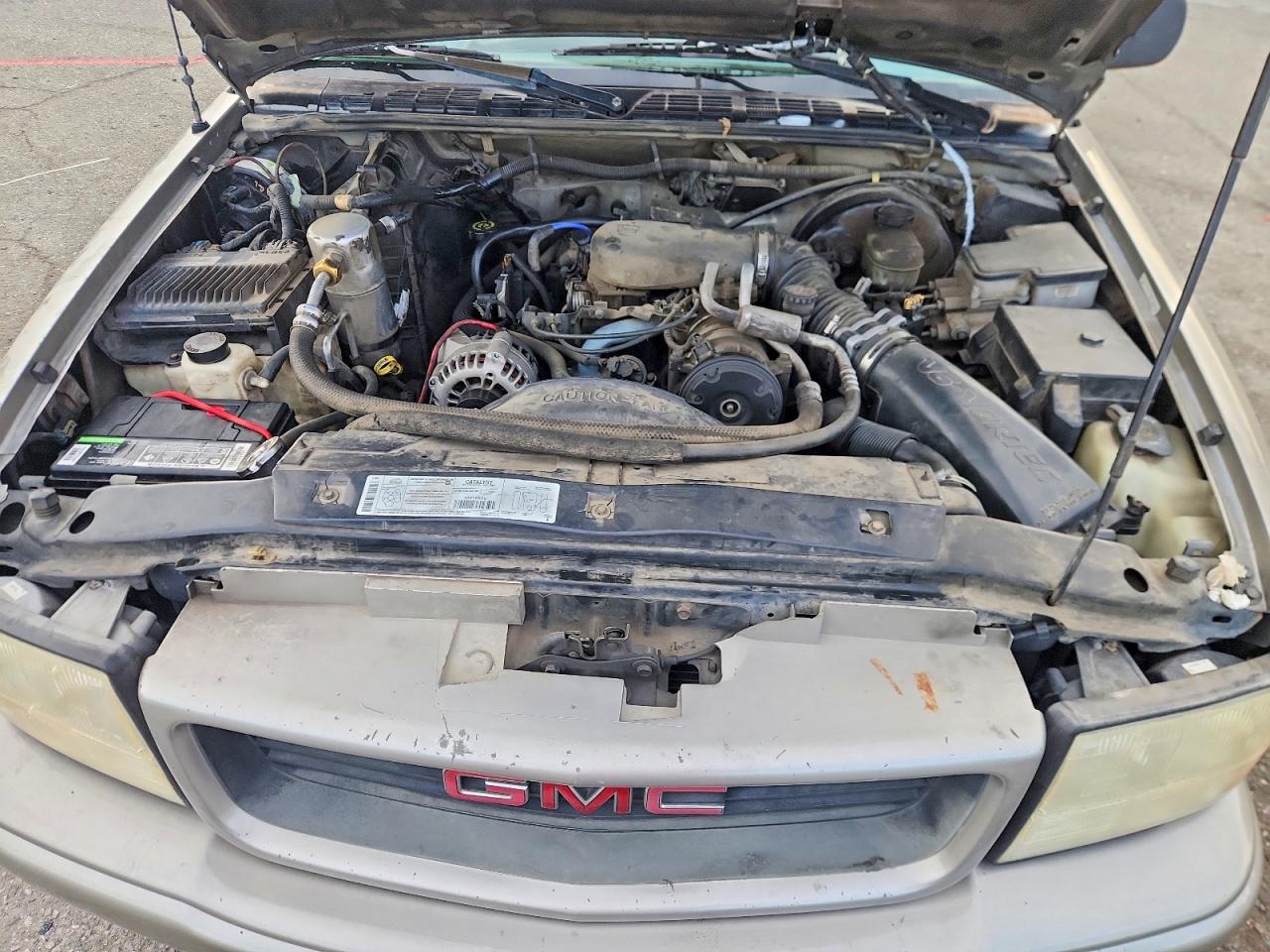 1999 Gmc Sonoma Gold vin: 1GTCS19X3X8501182