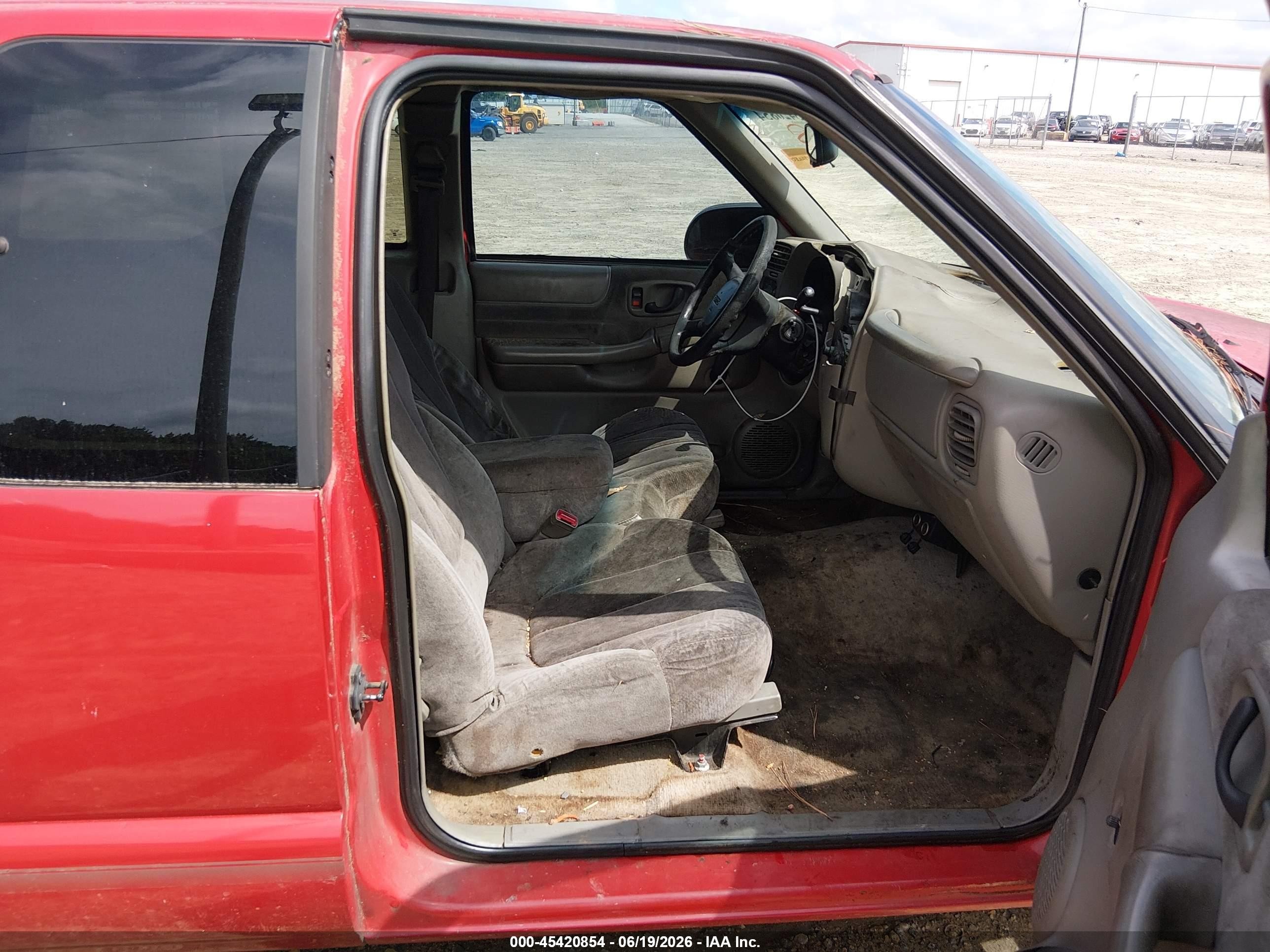 1999 Gmc Sonoma Sls Красный vin: 1GTCS19X3X8516622