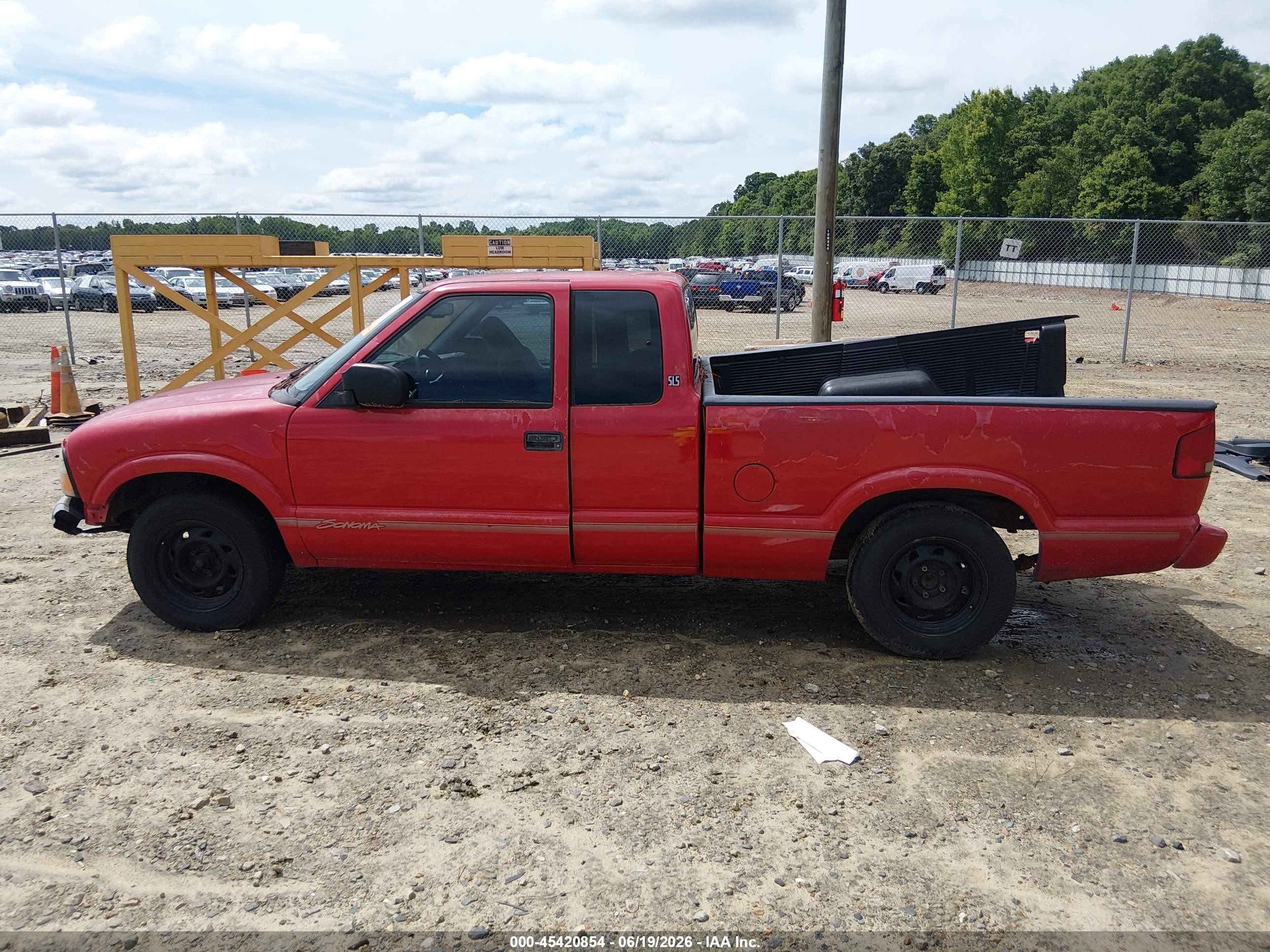 1999 Gmc Sonoma Sls Красный vin: 1GTCS19X3X8516622