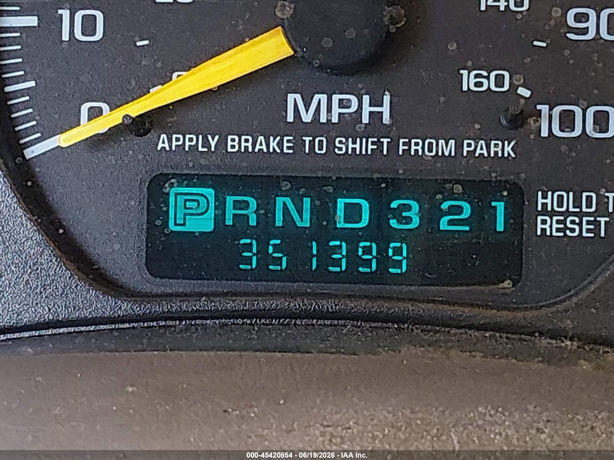 1999 Gmc Sonoma Sls Красный vin: 1GTCS19X3X8516622