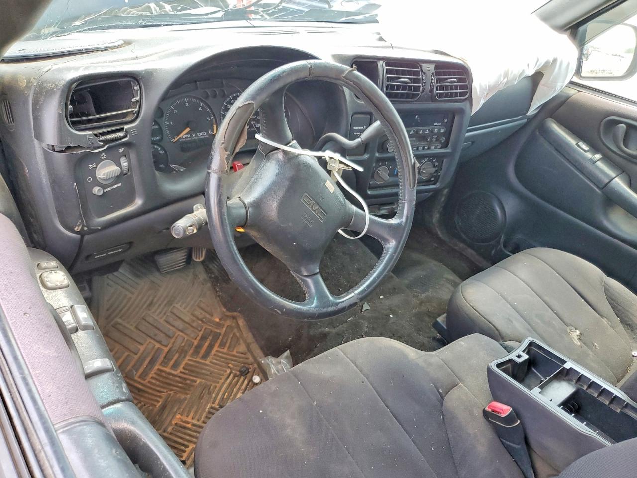 2003 Gmc Sonoma Blue vin: 1GTCS19X438188167