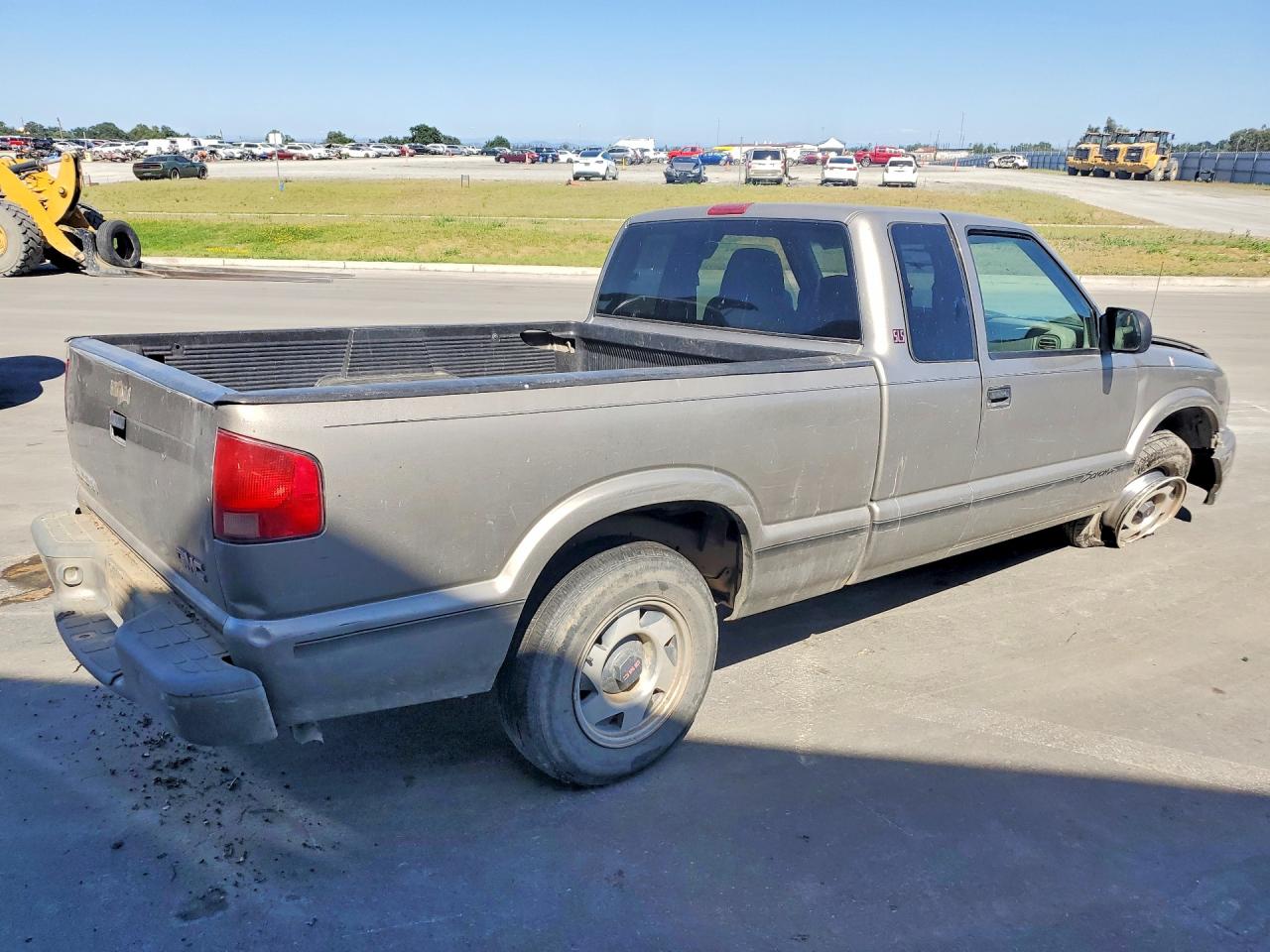 1998 Gmc Sonoma Gray vin: 1GTCS19X4W8508530