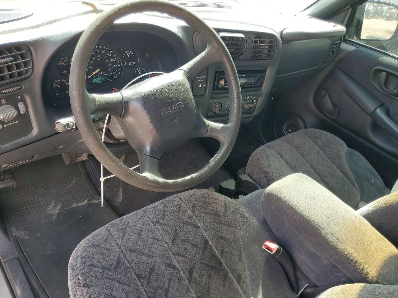 1999 Gmc Sonoma Бежевый vin: 1GTCS19X4X8519691