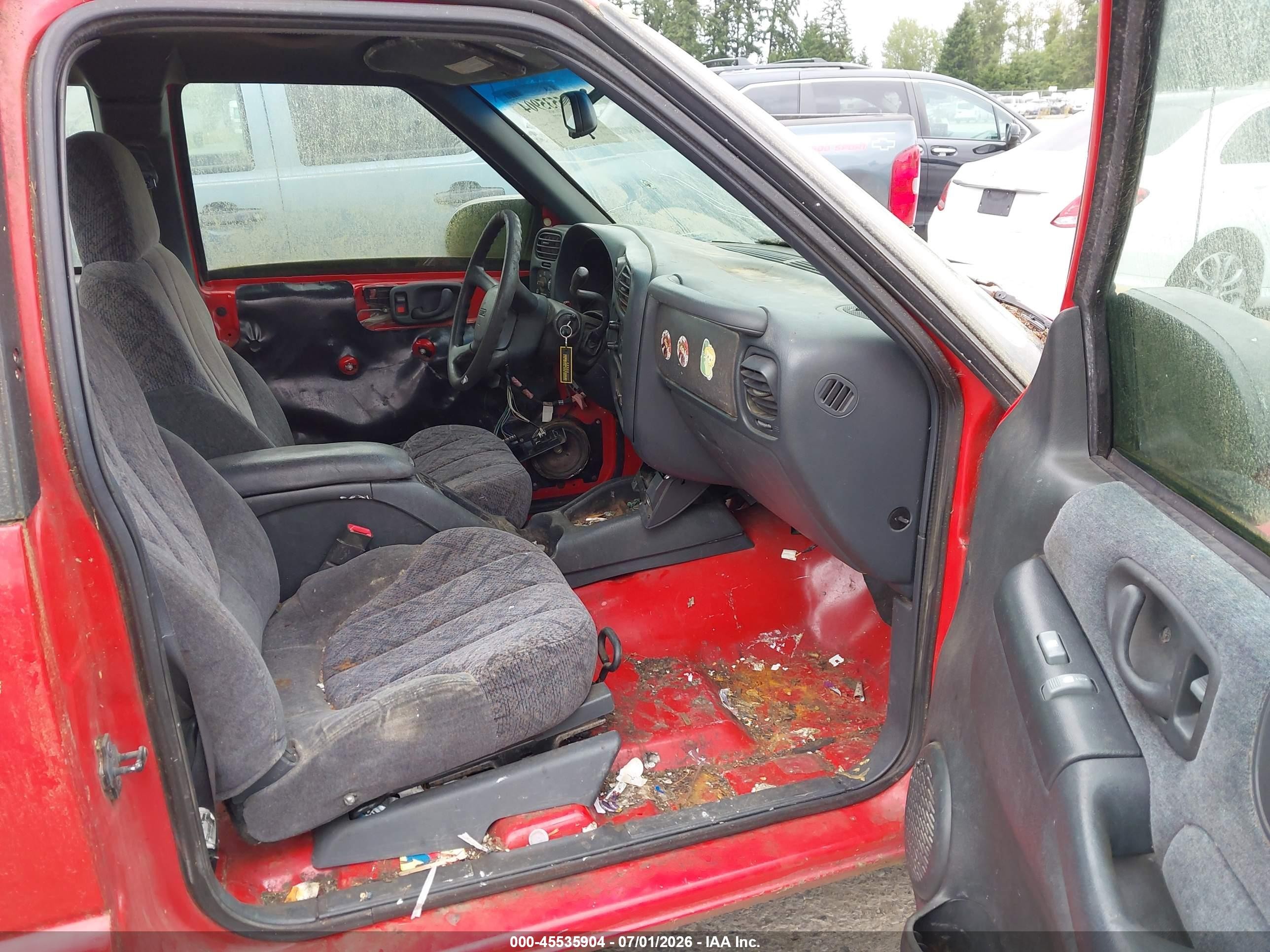 1999 Gmc Sonoma Sls Red vin: 1GTCS19X5X8510174